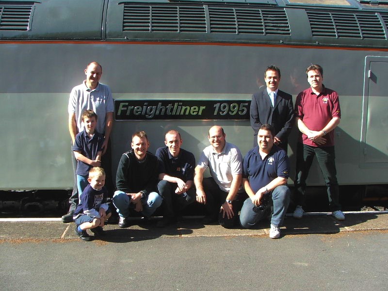 The Fund members present on the day of '376's naming that repainted the loco. 24/09/05