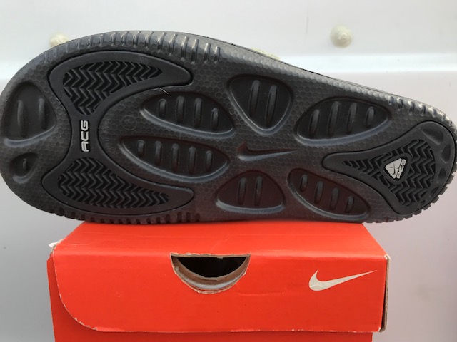 Nike Deschutz Slide II  190083-001 Now only £25.00