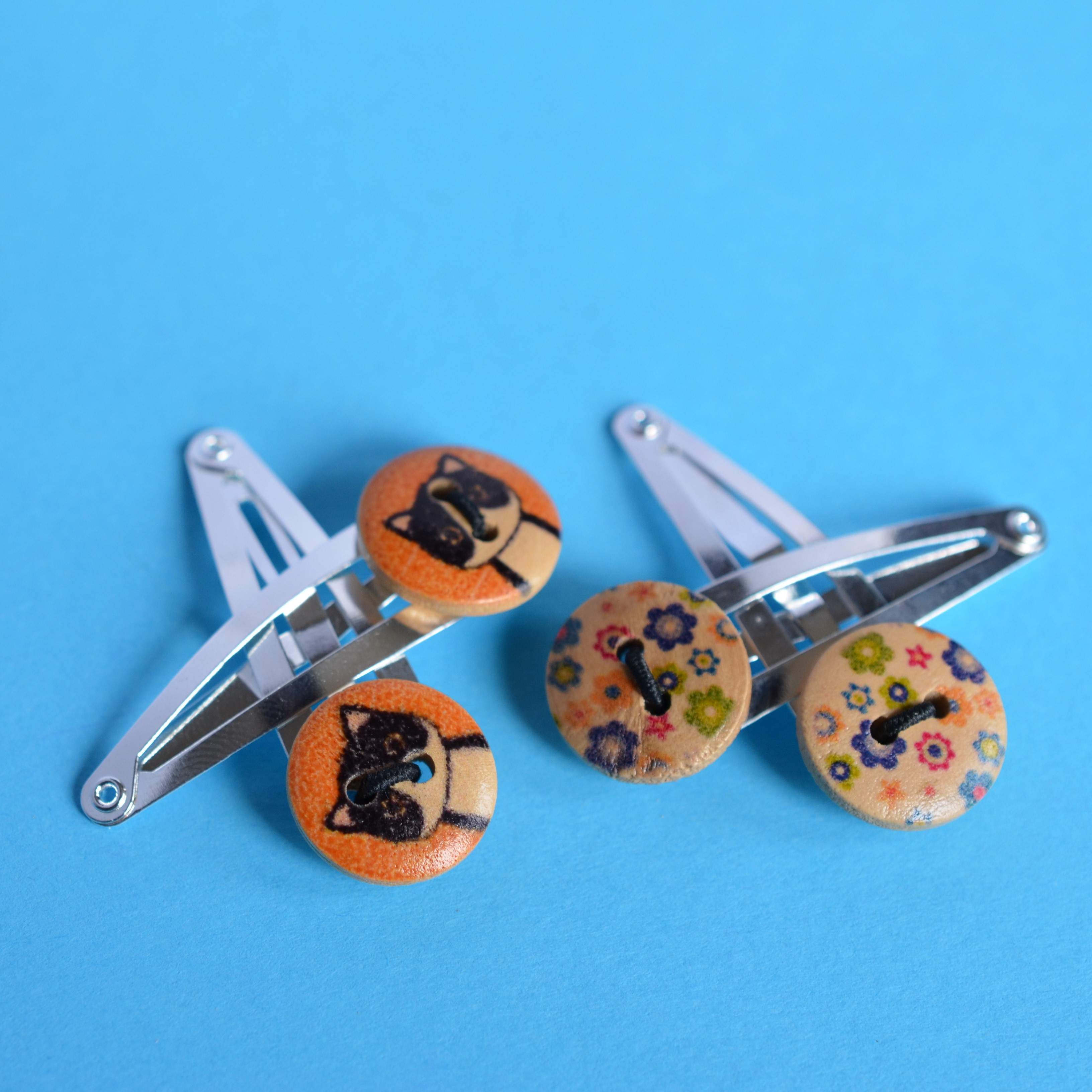 Patterned Wooden Pair Button Hair Clips