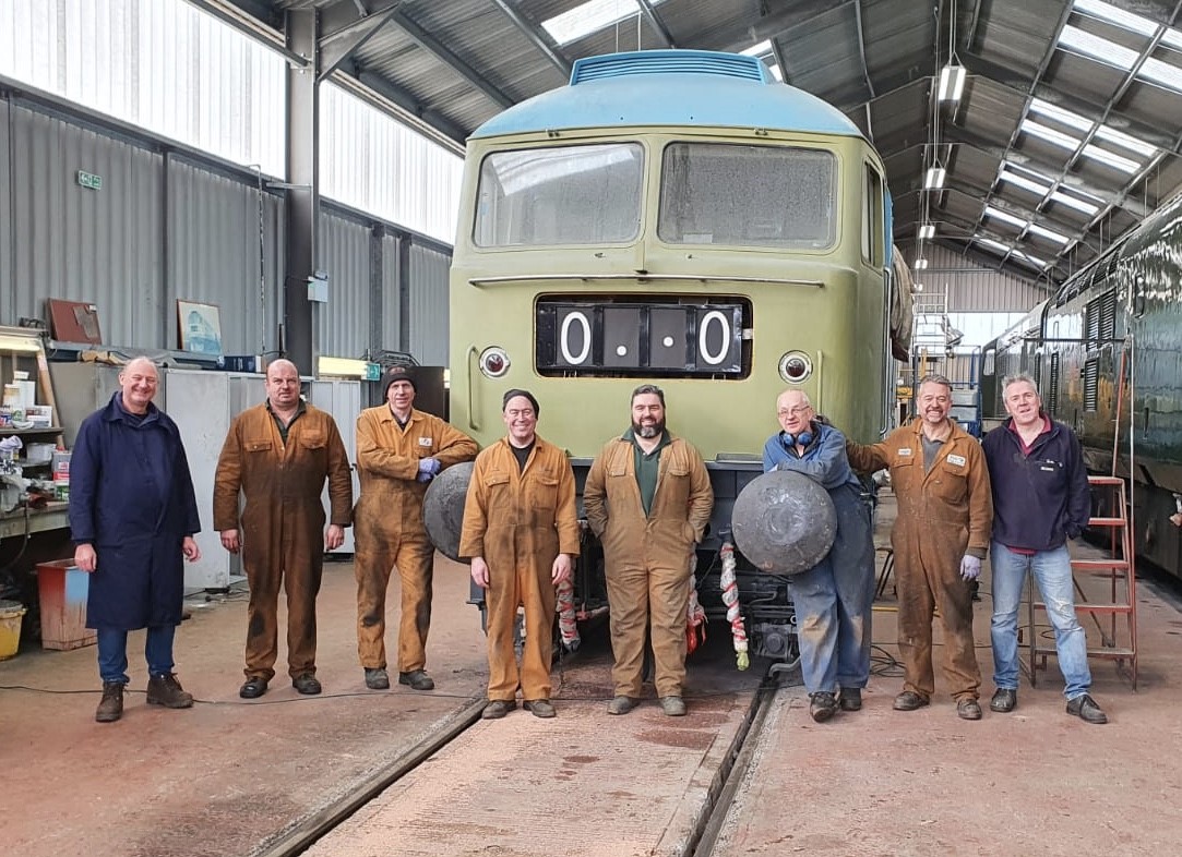 Members of the Brush Type 4 Fund pose with 47105 after it was successfully started on 21 March 2020