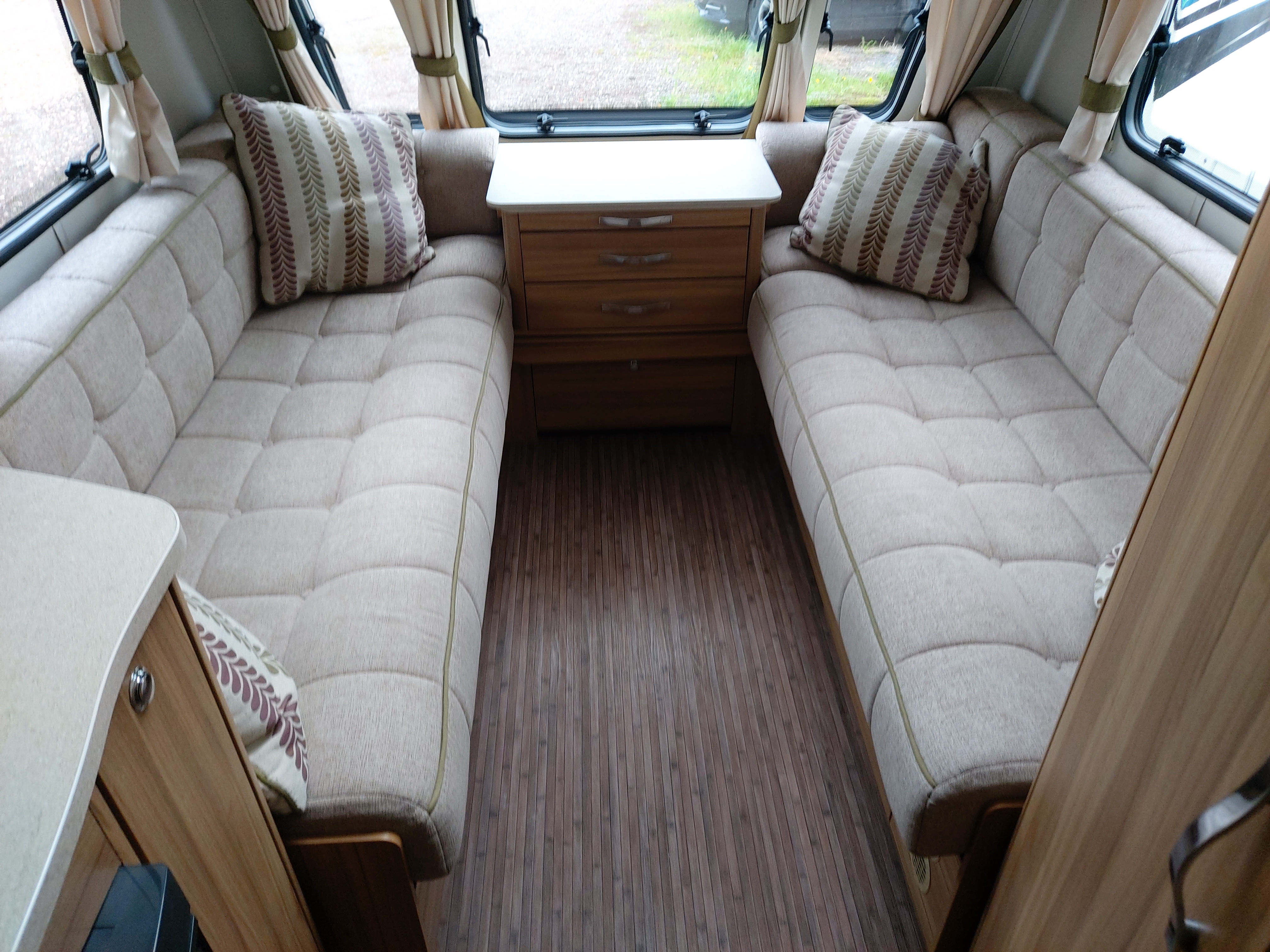 2014 Elddis Rambler 18 5 Berth Side W/Room Caravan, Motor Mover, Solar