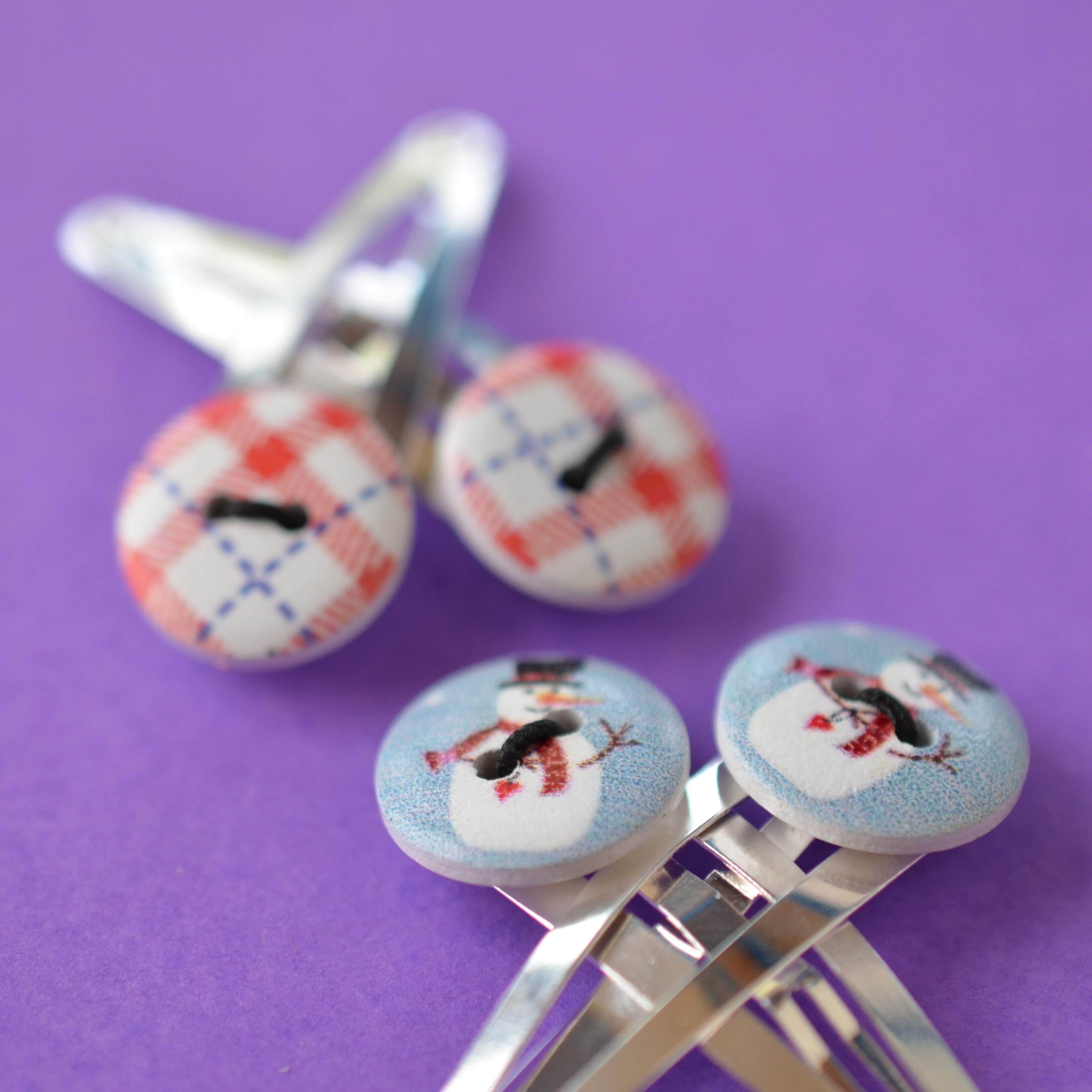 Two Pairs of Christmas Button Hair Clips with Cute Snowman and Red Tartan Designs