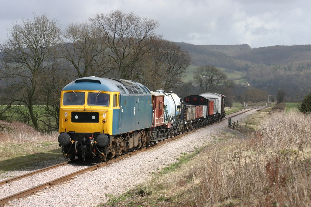 47105 heading for Toddington with a demonstration freight - 01/04/06

(Martin Measures)