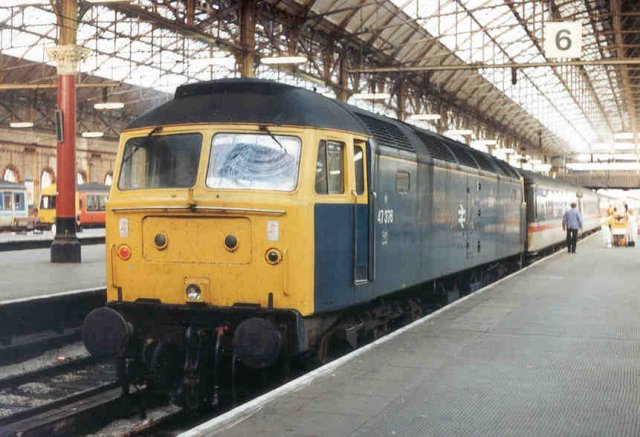 47376 at Manchester Piccadilly after arriving on the 1340 from Poole - 24/8/91

(N Antolic)