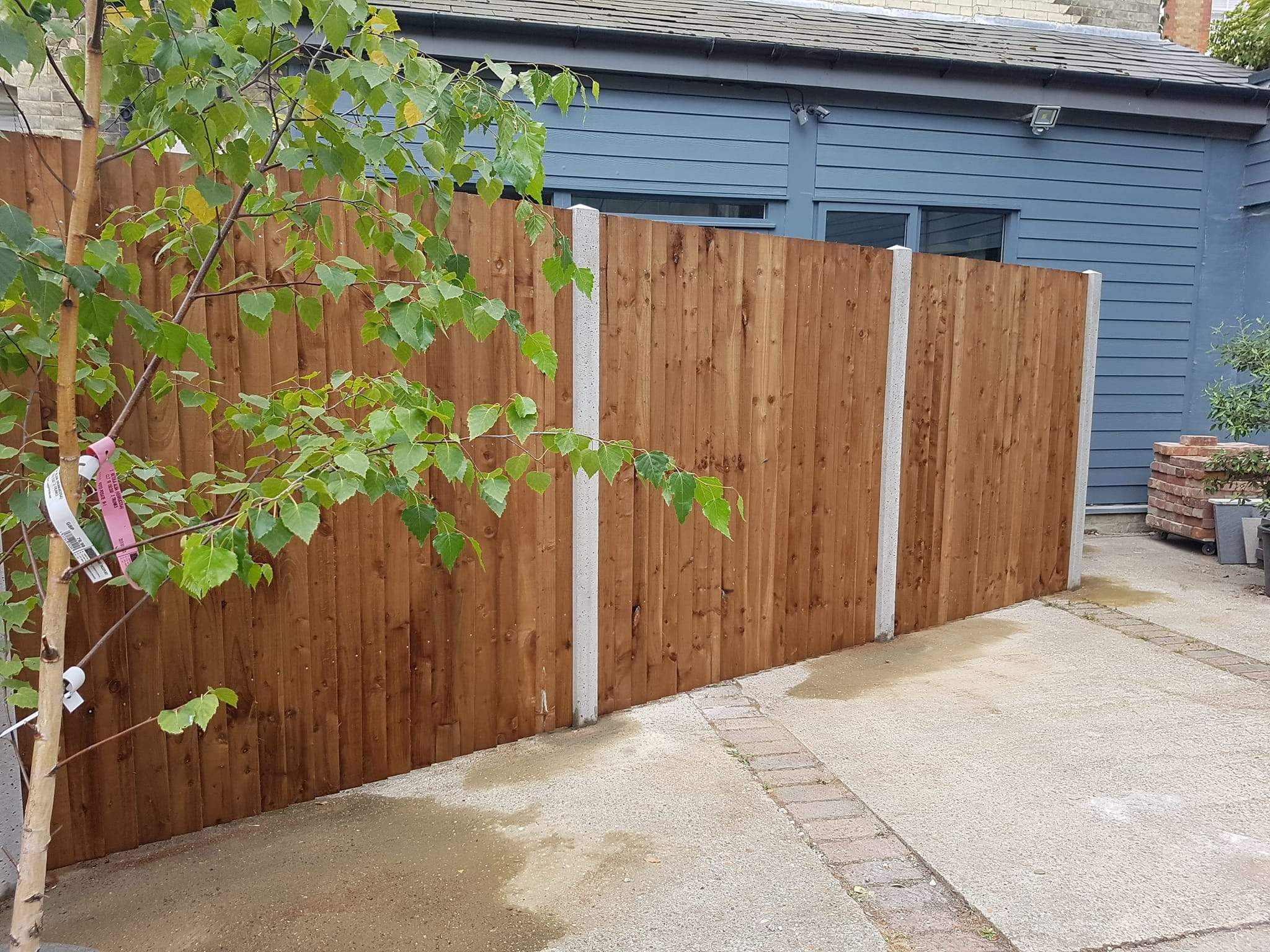 Closeboarding, fencing installed in Rochester High street