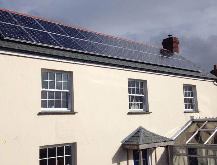 solar panel cleaning in bude