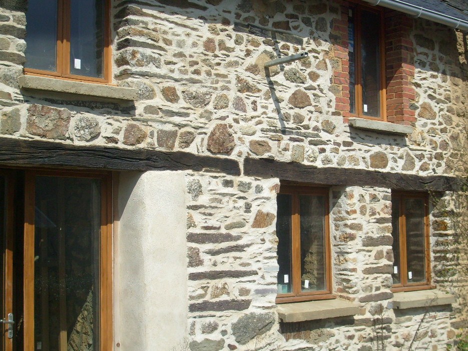 lime pointing brittany stone