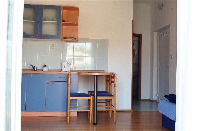 Kitchen, Dining & Lounge