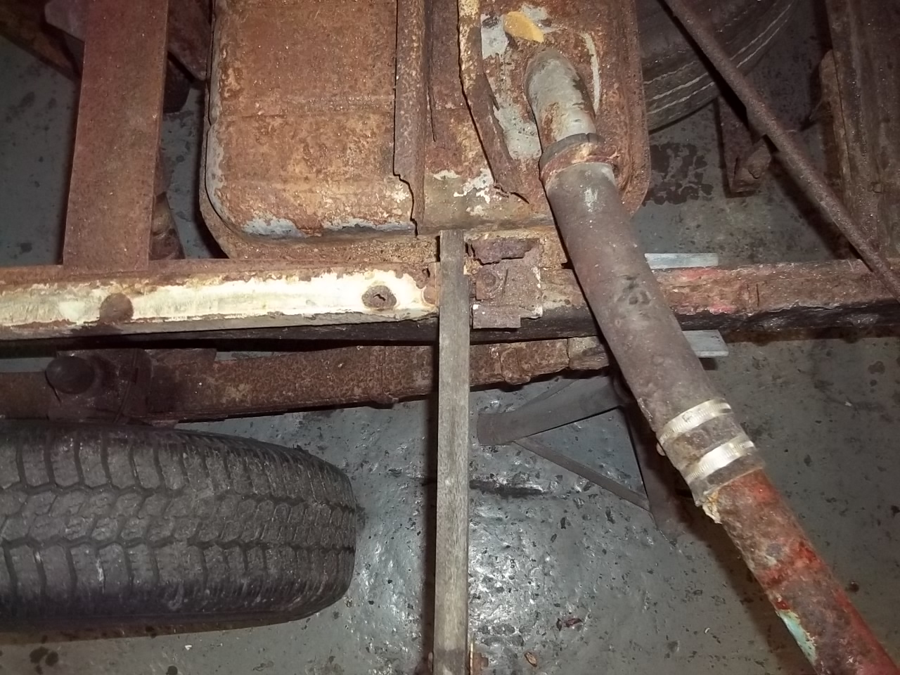 Bedford Fuel tank and pipes need some repairs