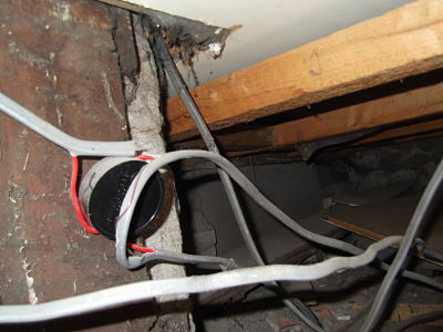 Exposed wires at 20 amp joint box