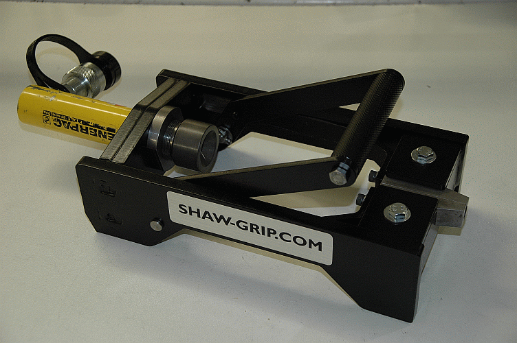 Shaw Grip unit in closed position