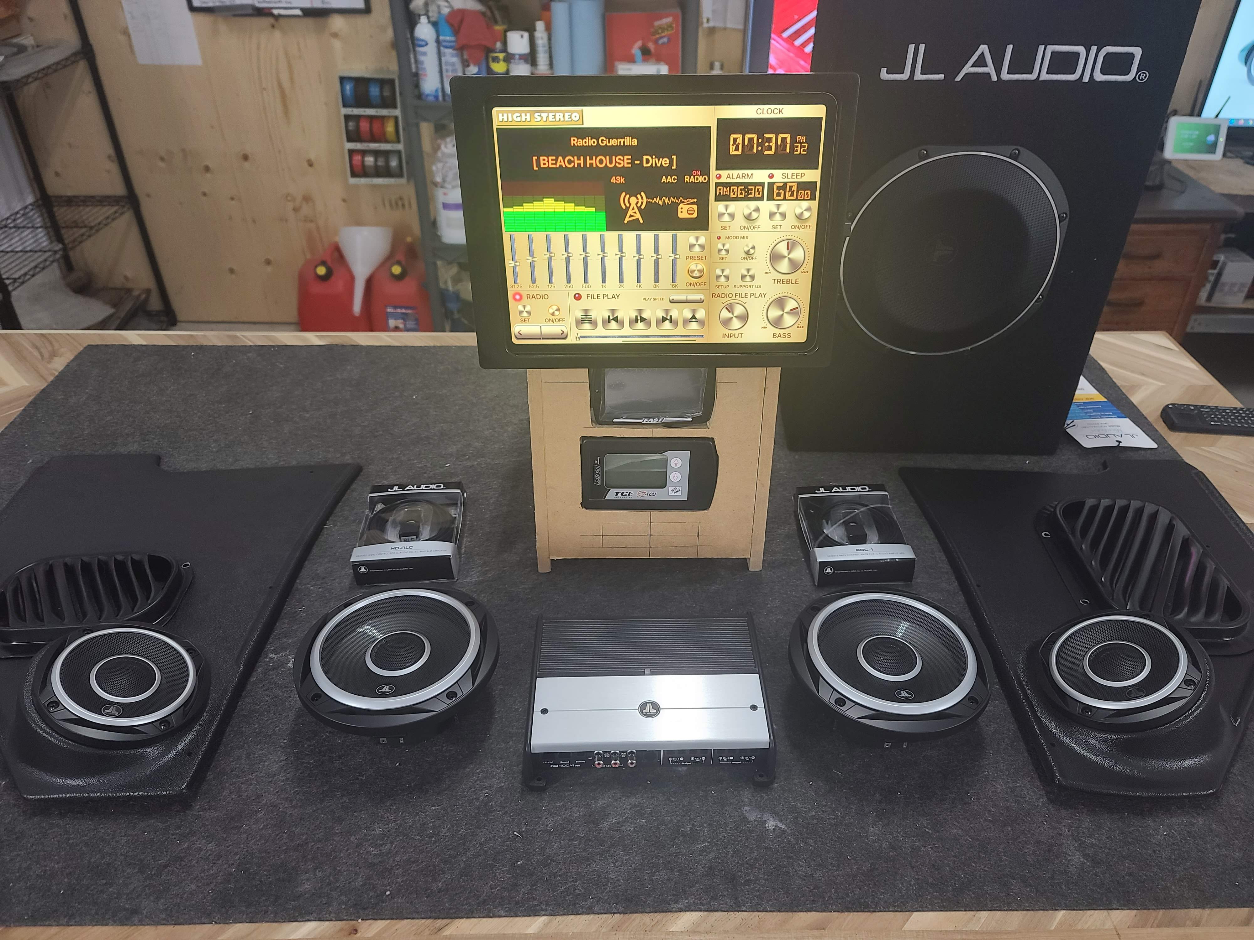 JL Audi Sound System & IPAD