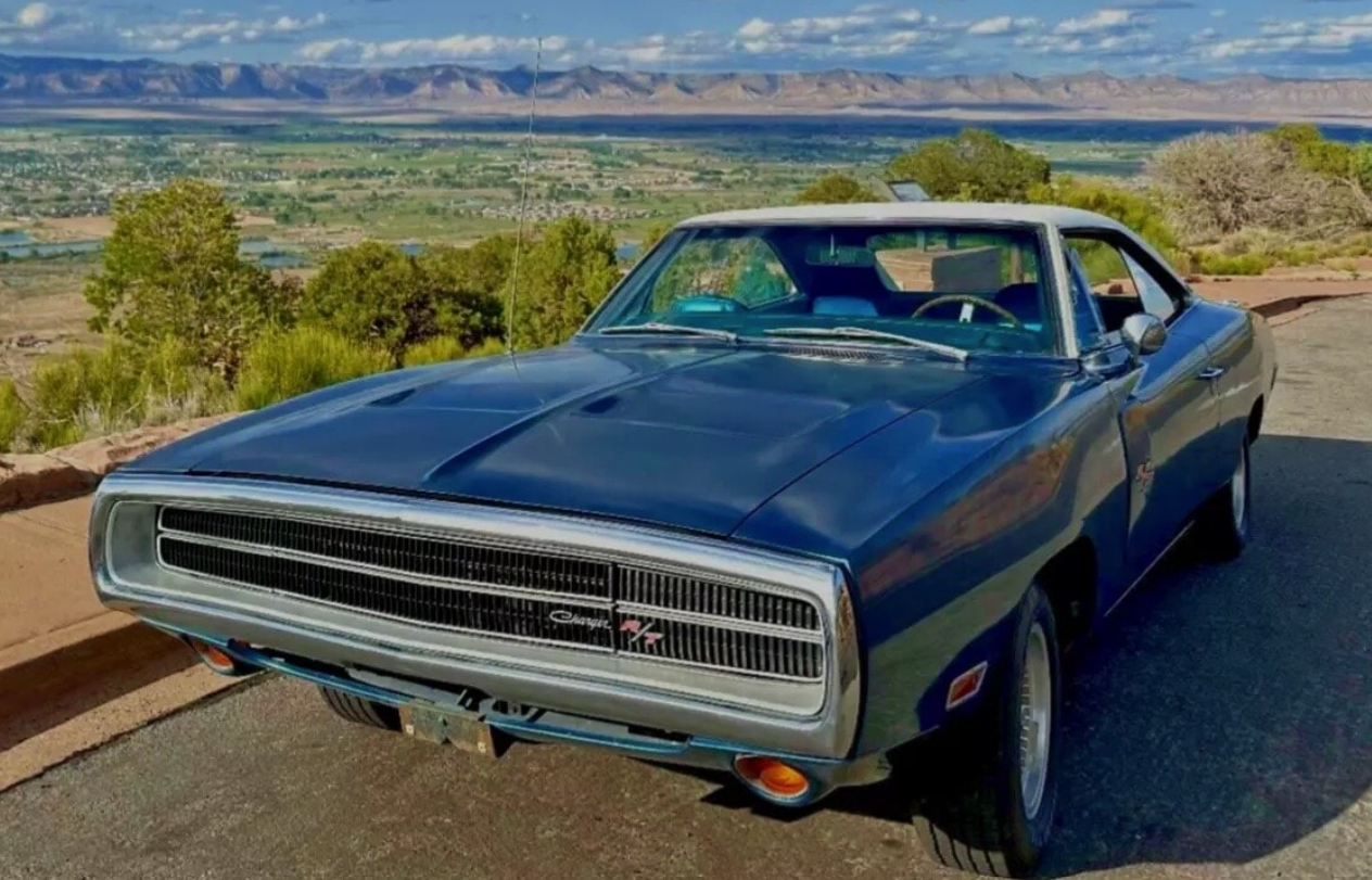 This 1970 Dodge Charger R/T Was Last Driven 40 Years Ago, Original Muscle Under the Hood