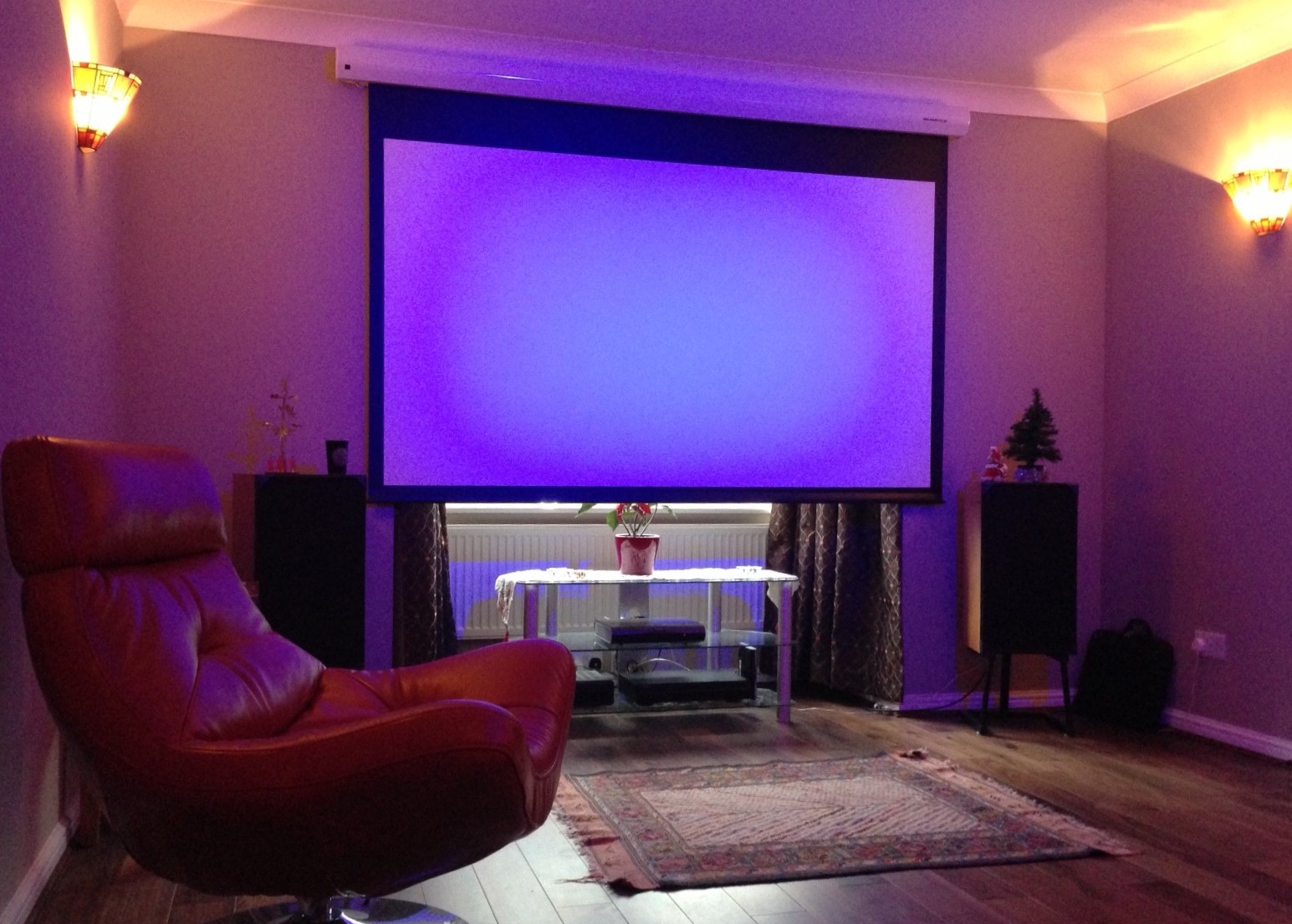 Grandview Cyber Electric Projector Screen 16:9