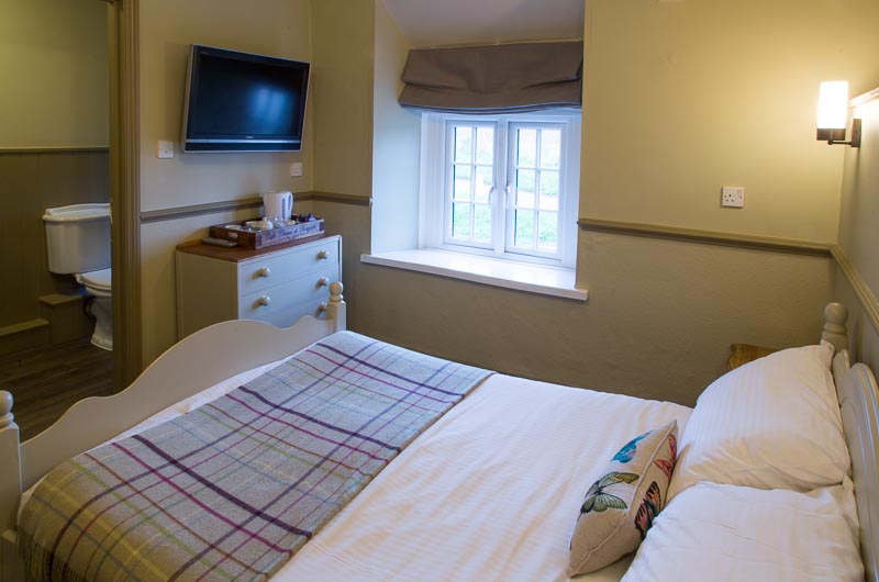Family Room with en-suite @ The Marquis of Lorne, Nettlecombe