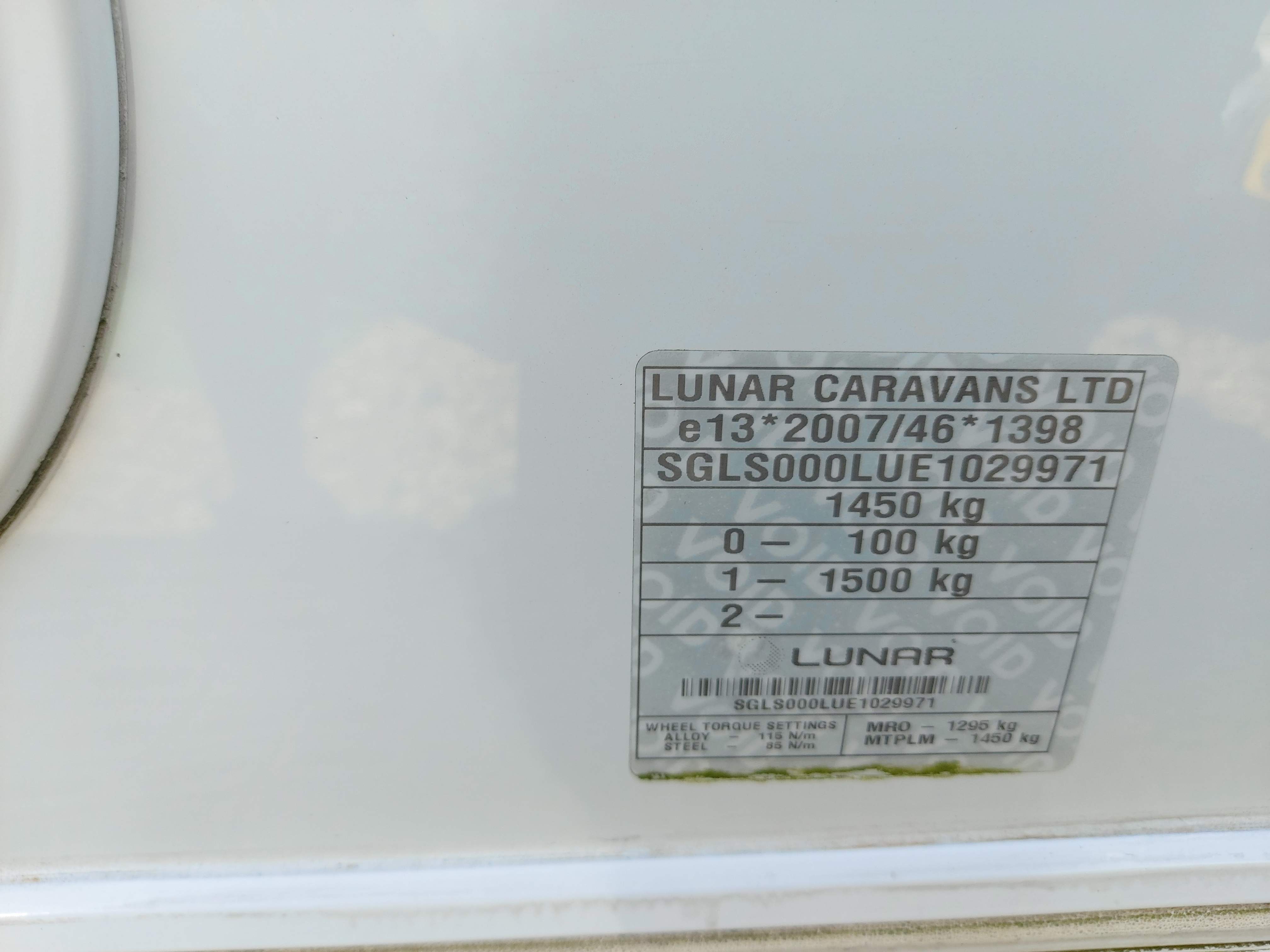 2014 Lunar Clubman SB Fixed Single Beds End Washroom Caravan, Motor Mover