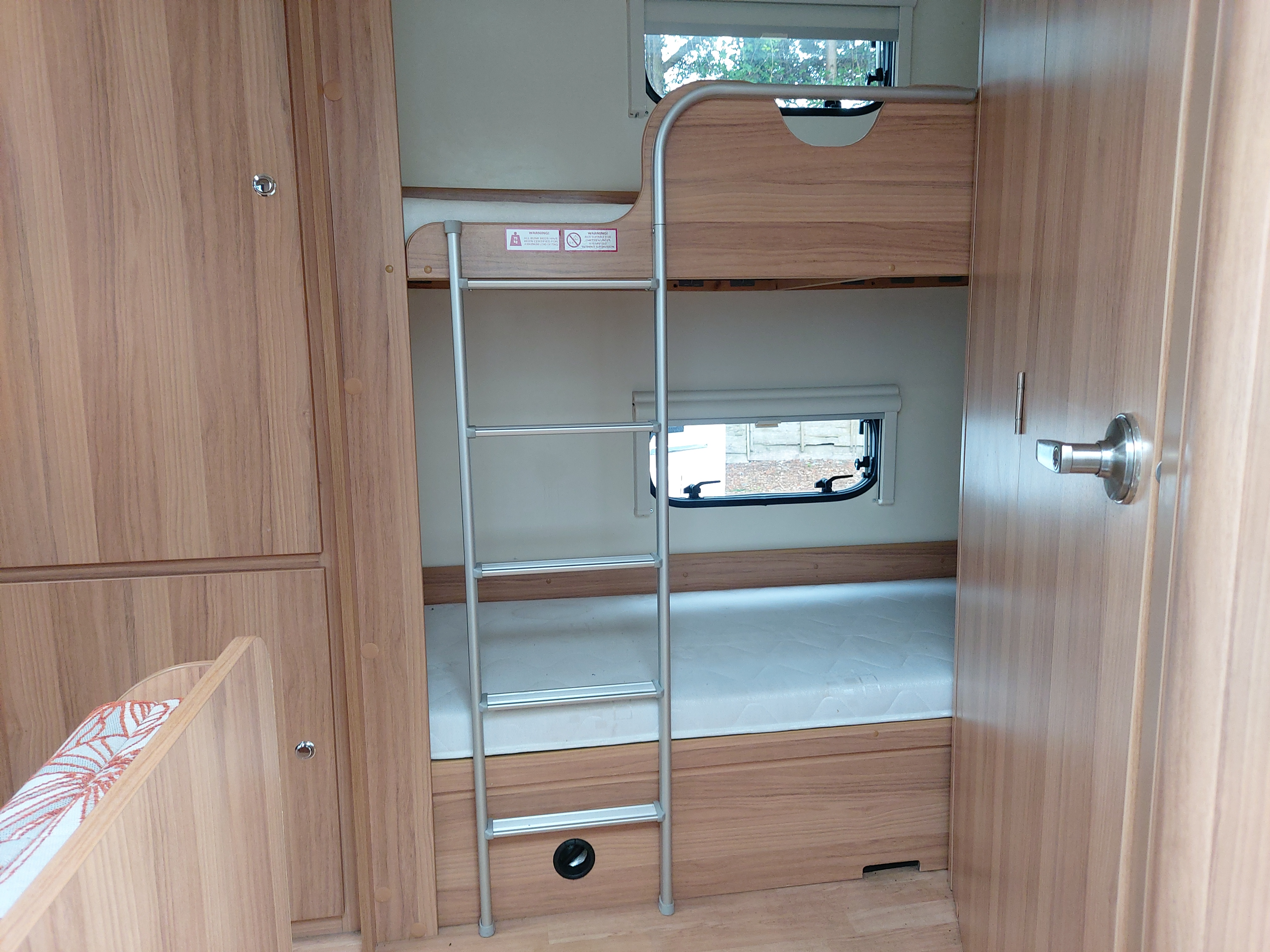 2014 Bailey Pursuit 540 5 Berth Fixed Bunks Caravan Motor Mover