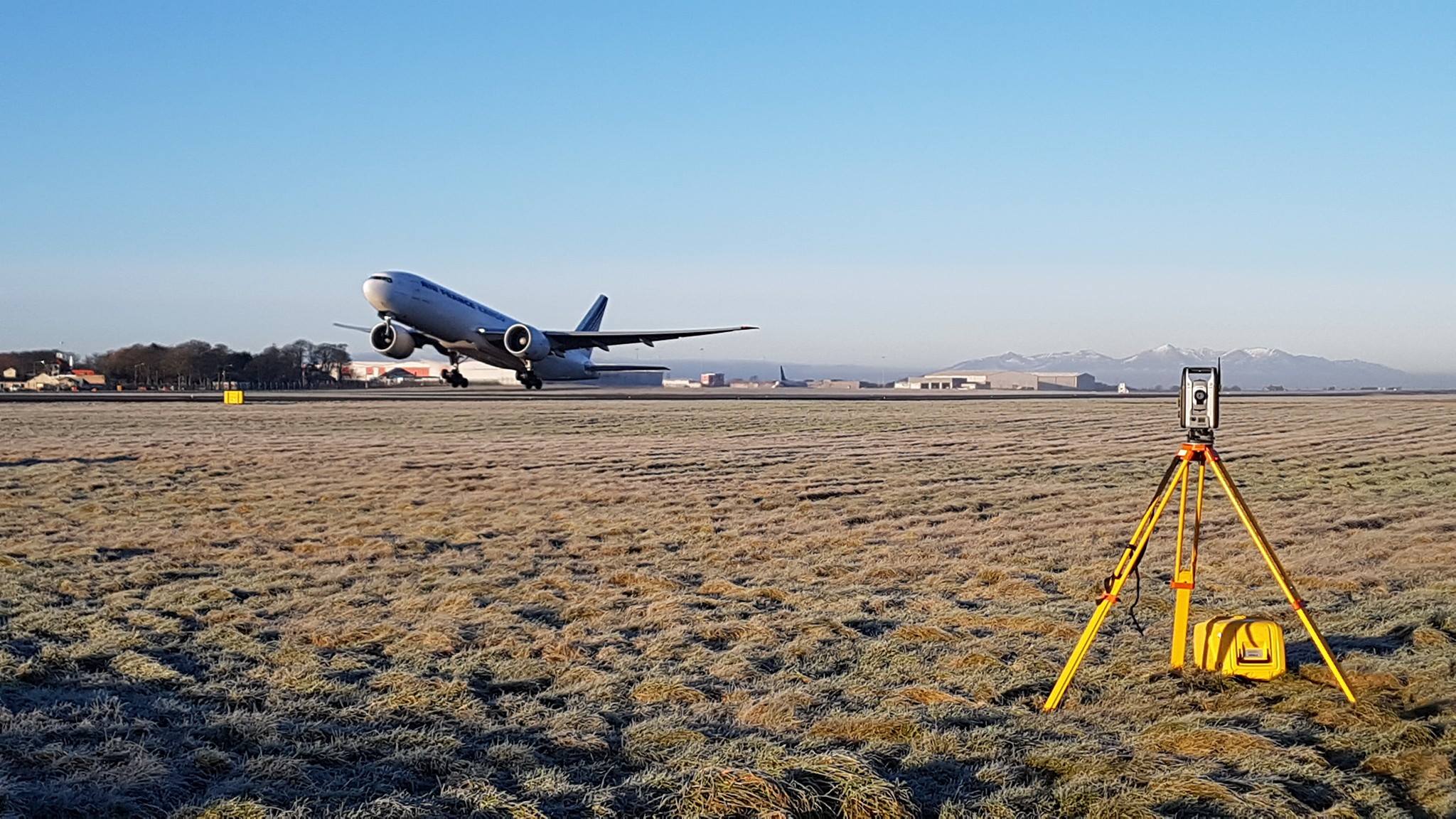 Airport Surveying - Live Runway