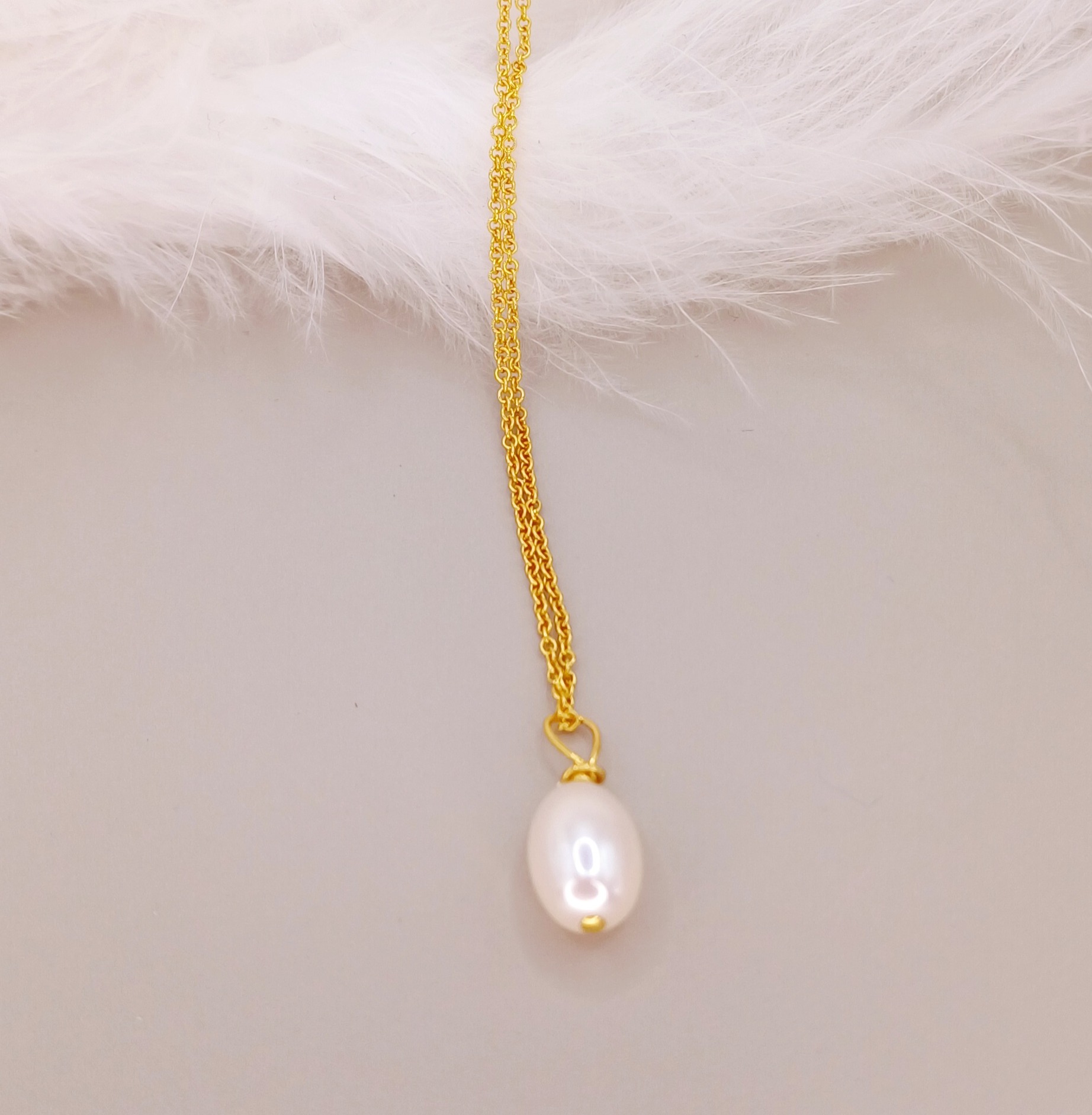 NECKLACES - 14k Gold Dainty Pearl Necklace