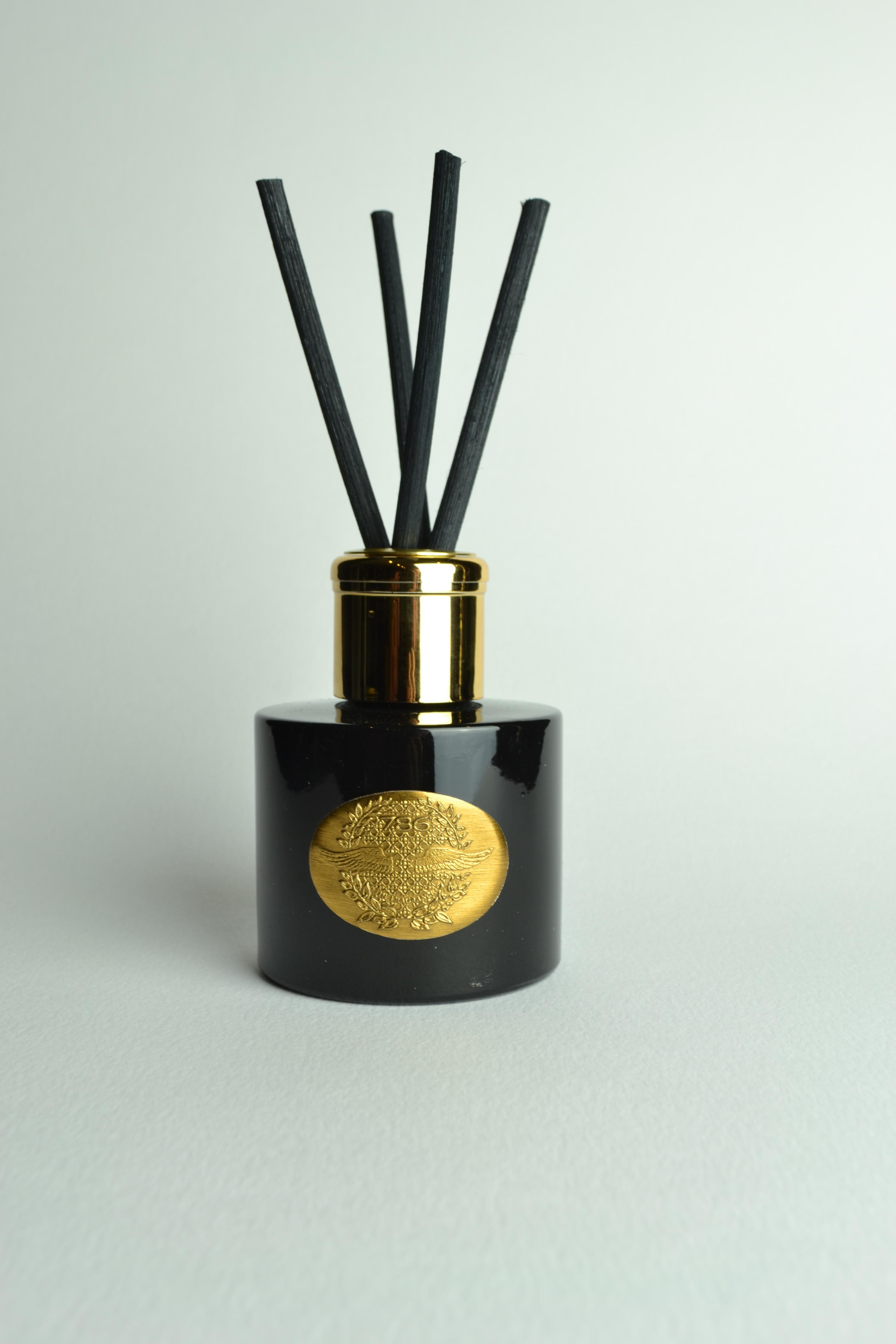 Oudh Gold room diffuser