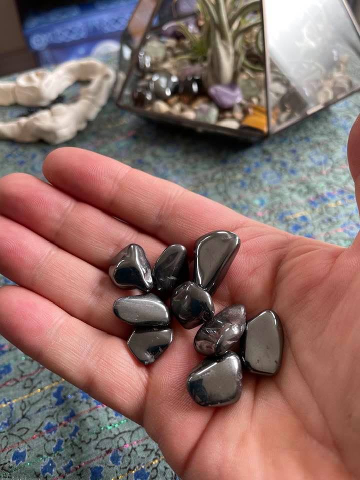 crystal Tumble stone Mini -  Hematite