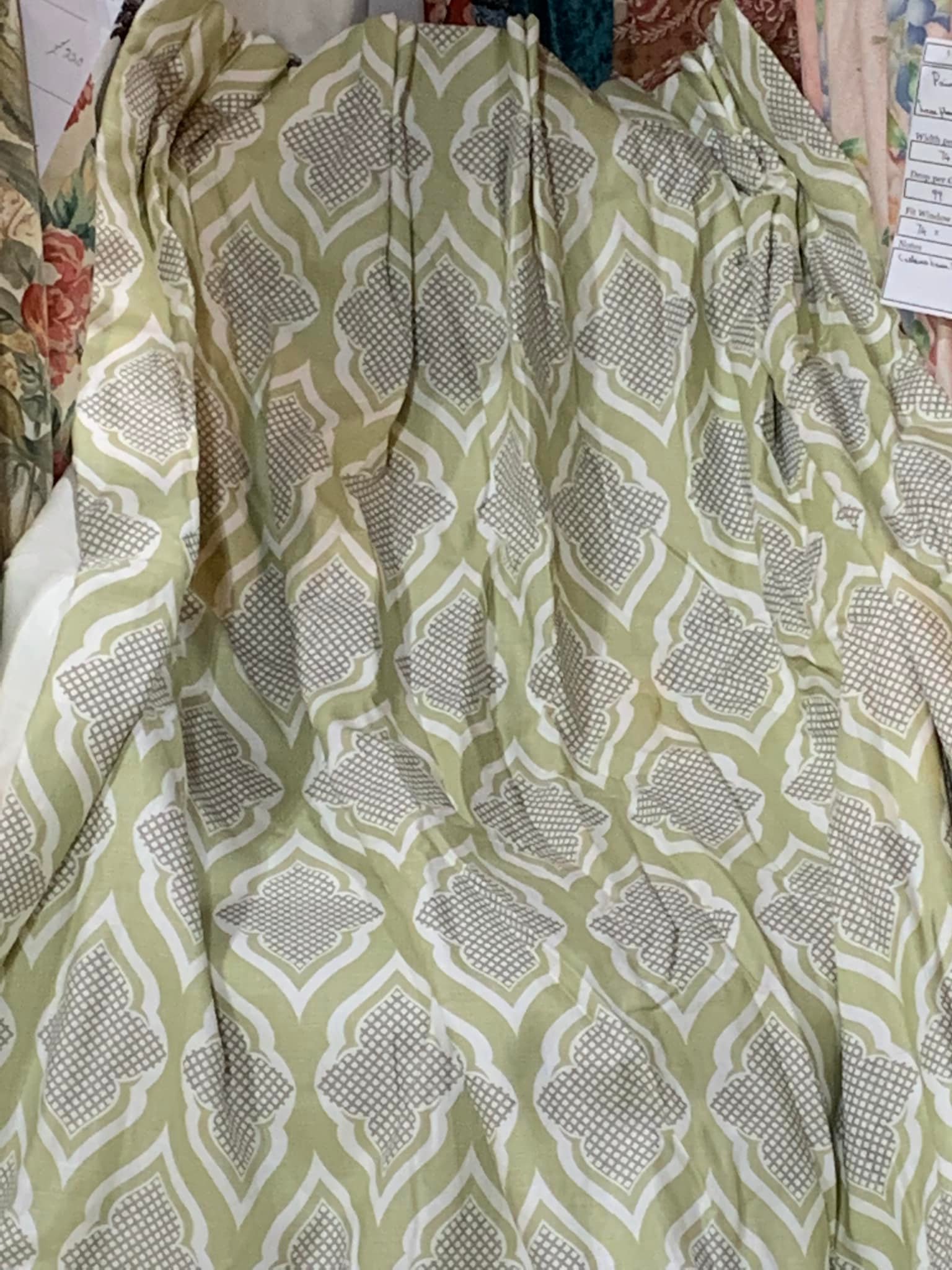 2 Prs Light Green Linen Patterned Pinch Pleat Interlined Curtains
