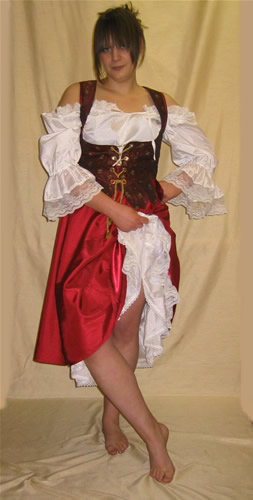 Wench costume in red and burgundy