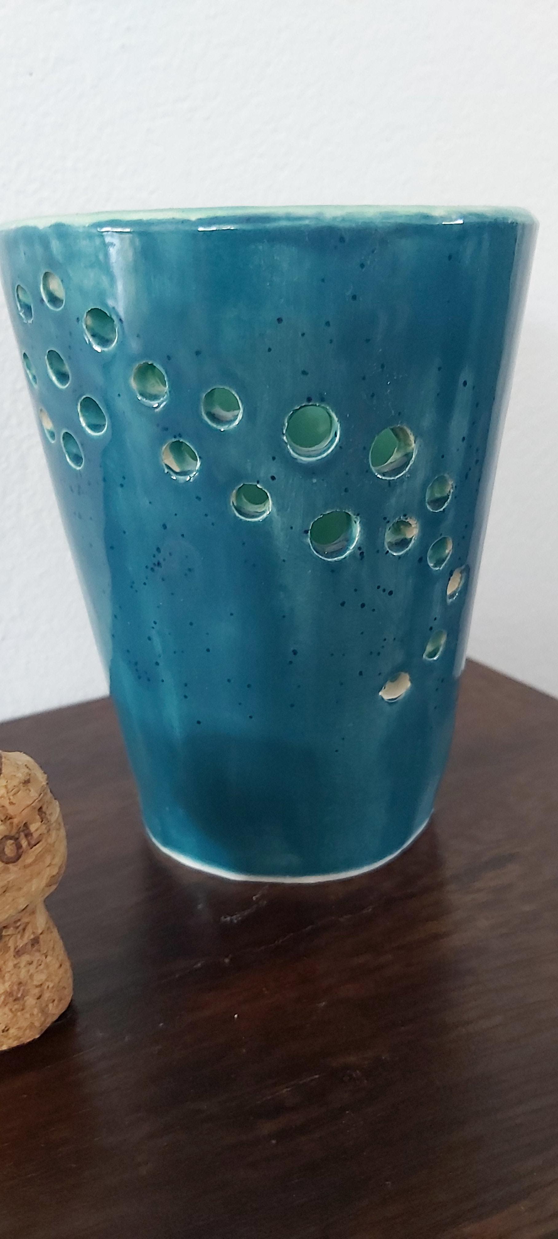 Earthenware beaker/vase