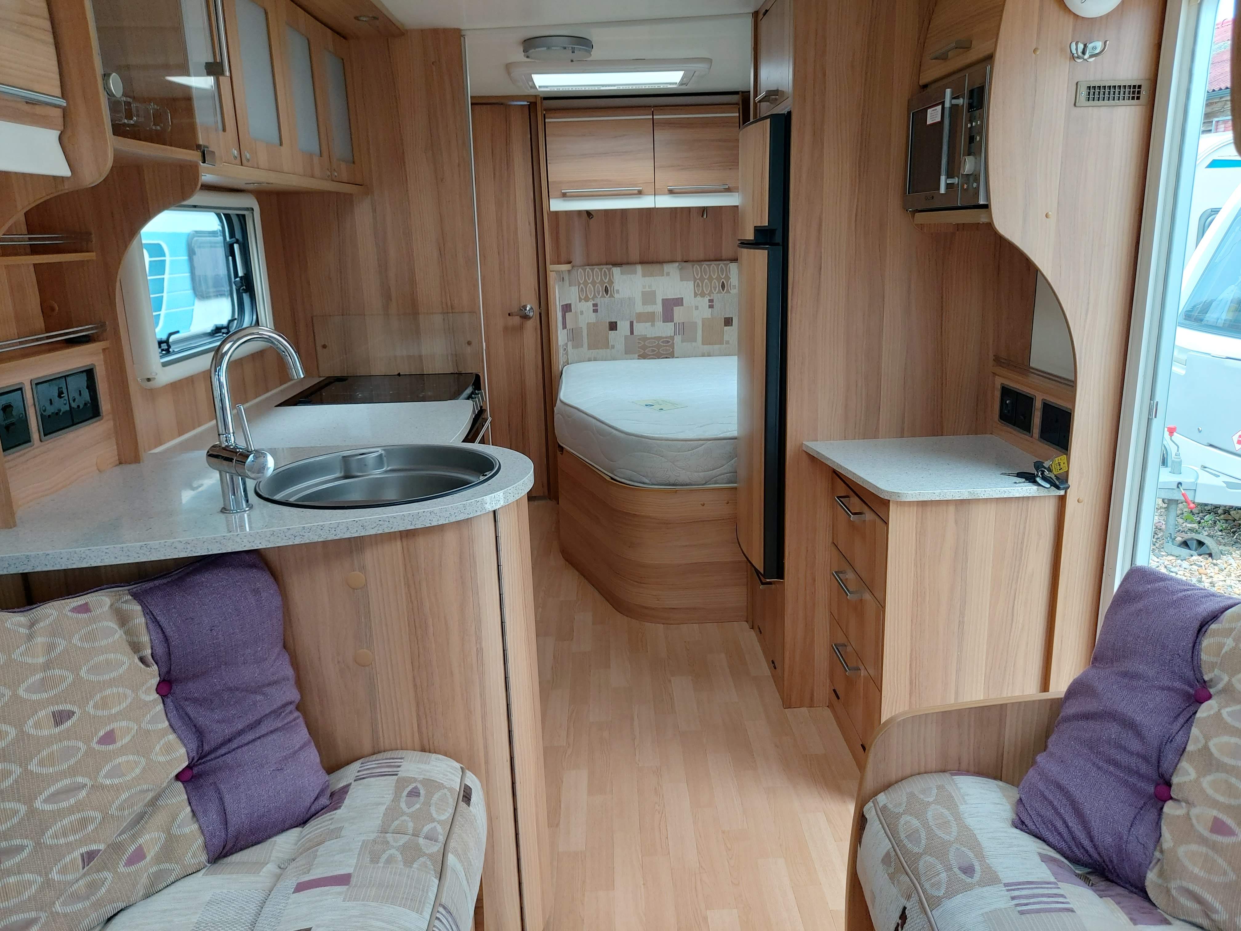2013 Bailey Unicorn Barcelona 4 Berth Fixed Bed Twin Axle End Washroom Caravan