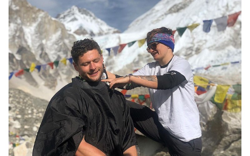 The Backpack Barber - Everestjpg