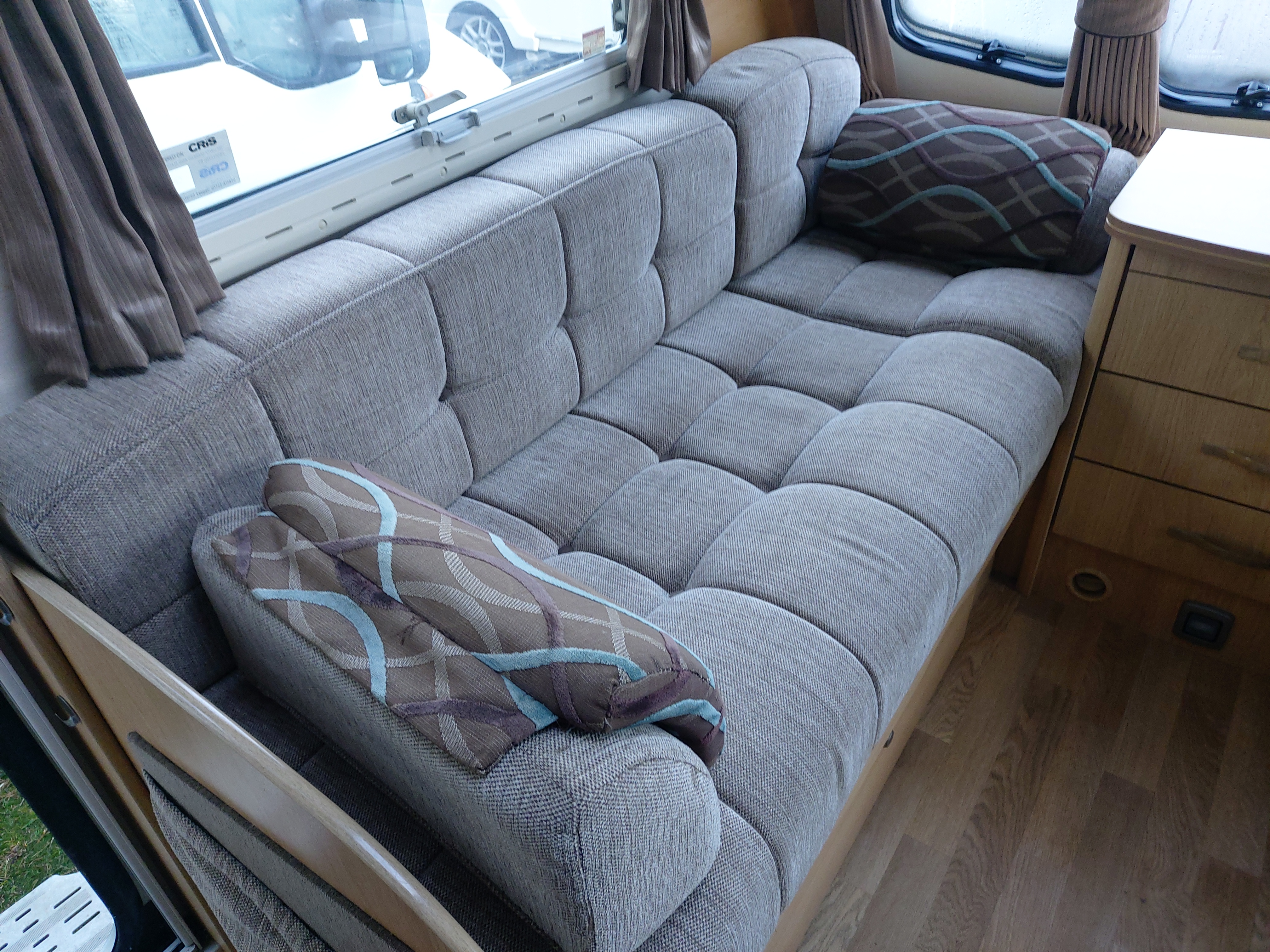 2011 Coachman Pastiche 560 4 Berth Fixed Bed End Washroom Caravan with Motor Mover