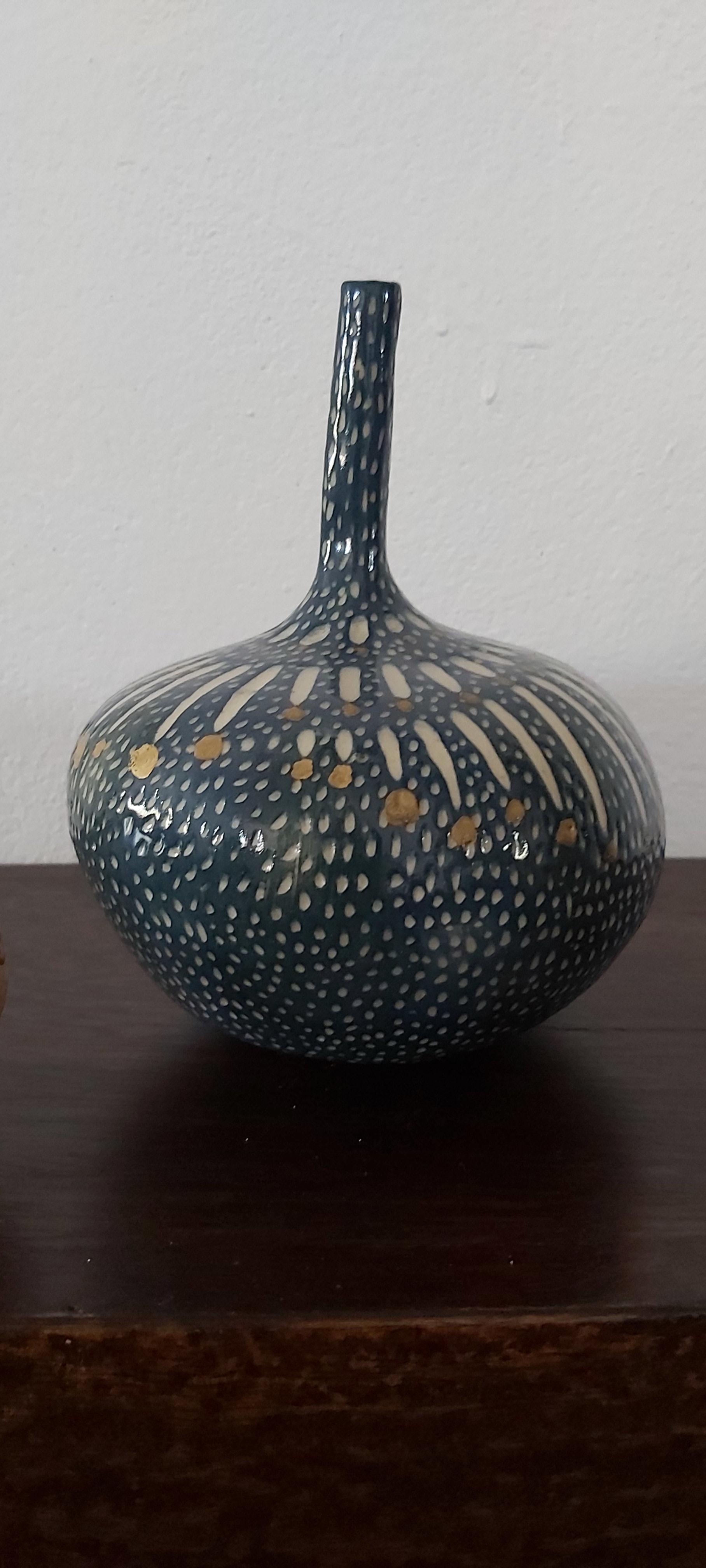 Porcelain "bottle" vase