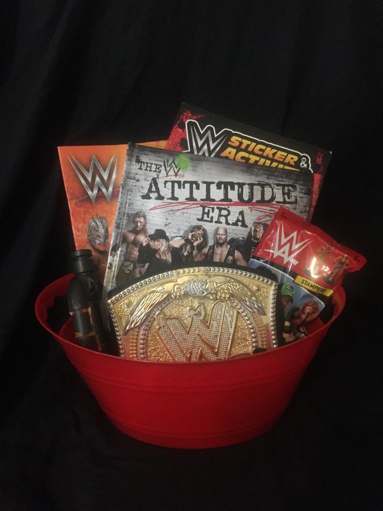 Mega Toy Bucket WWE