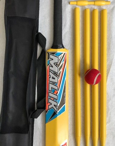 MB Malik Master Junior Wooden Cricket Set Size 4 bat  Free shoulder Bag