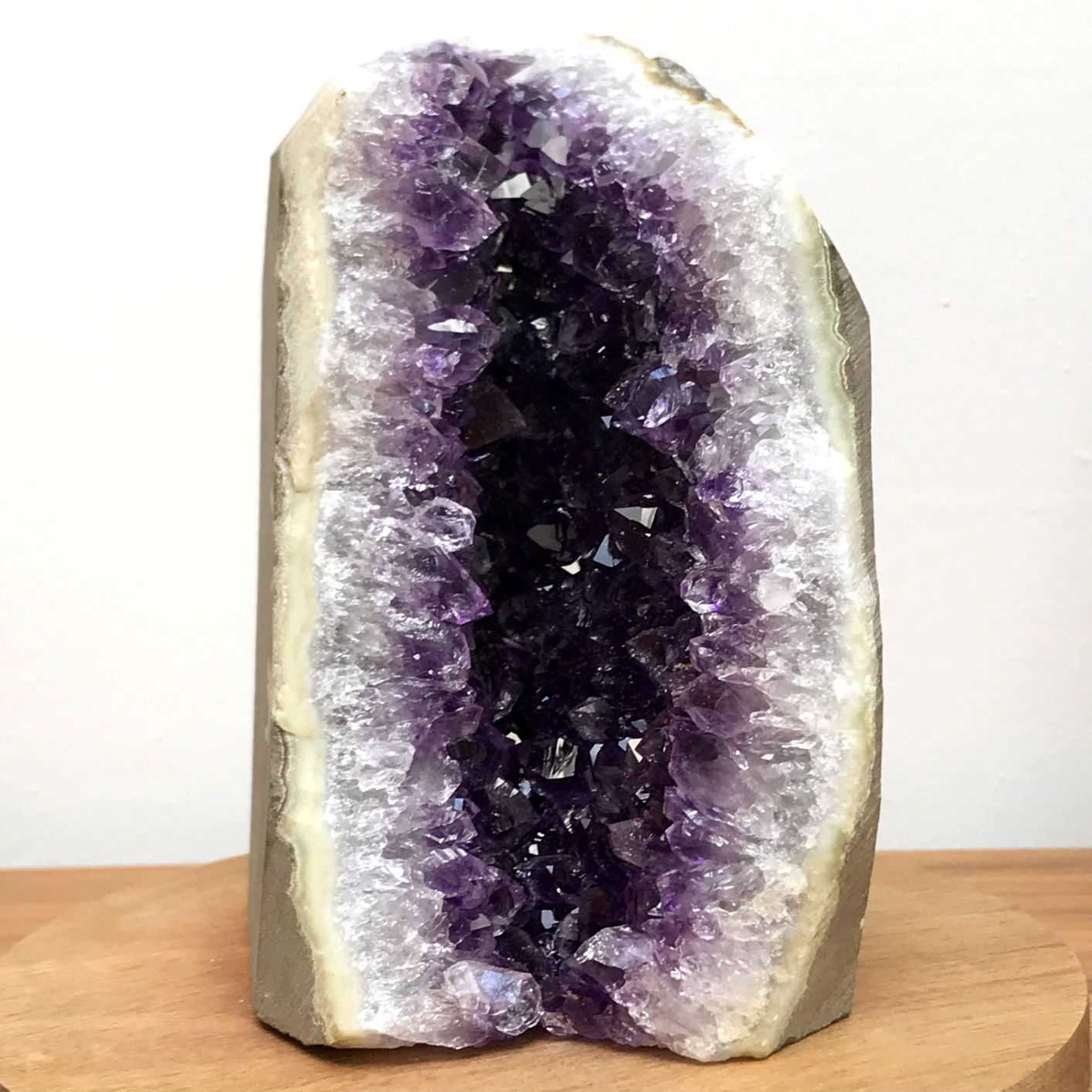 Uruguayan Amethyst Geode/ Cave AAAA