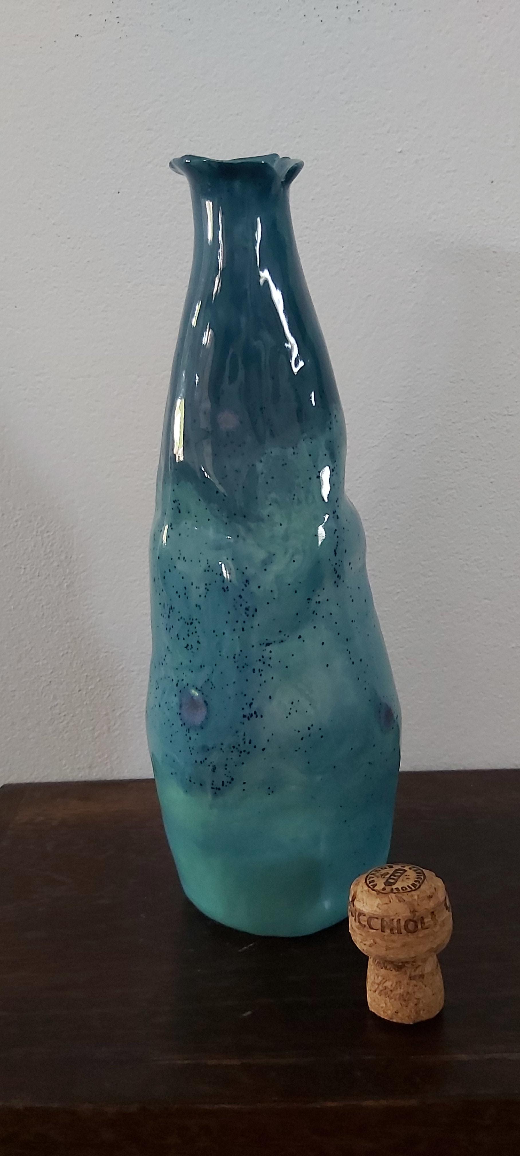 Porcelain bottle shaped rustic style vase