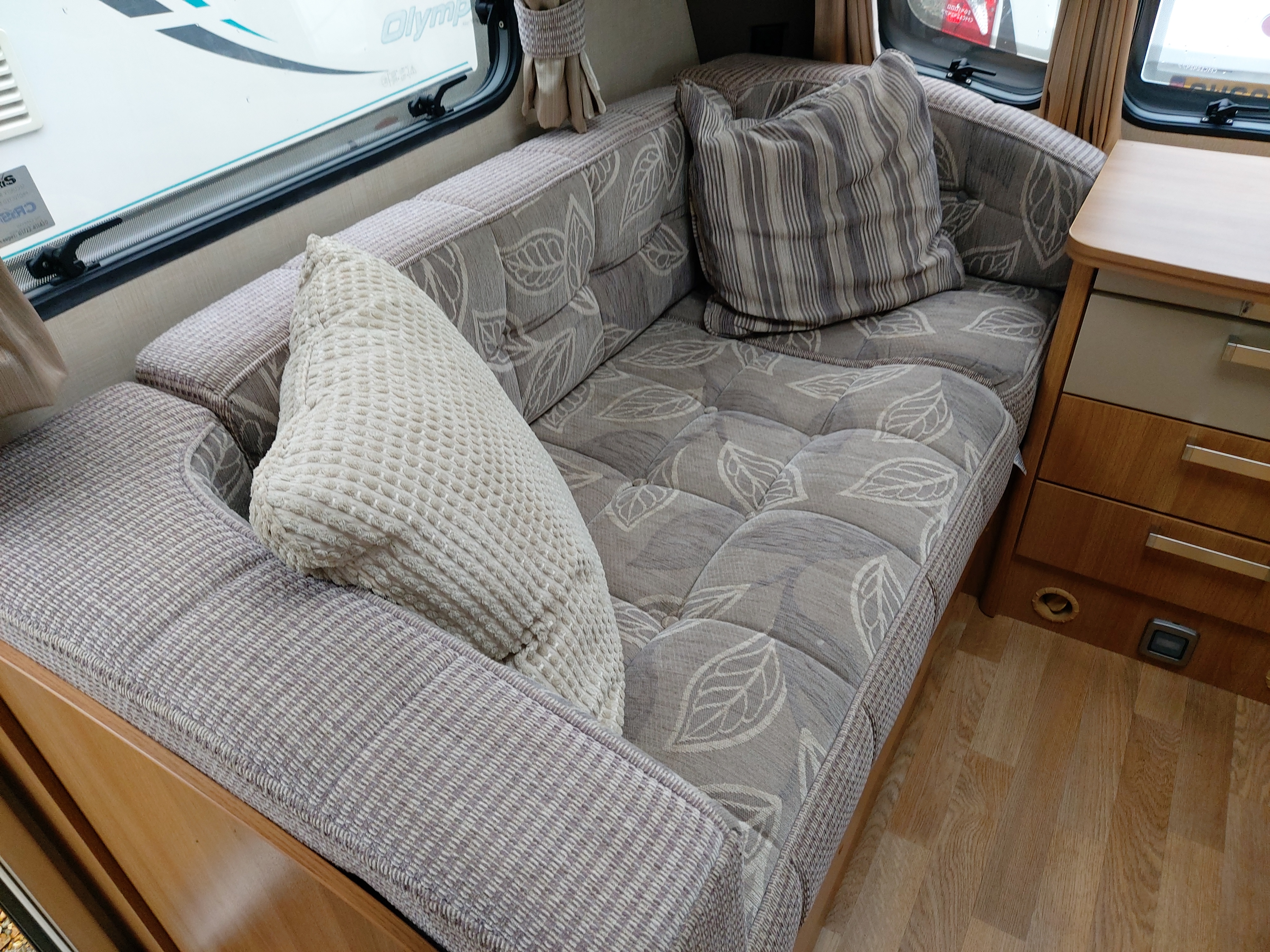 2012 Coachman VIP 560 4 Berth End Washroom Caravan Motor Mover