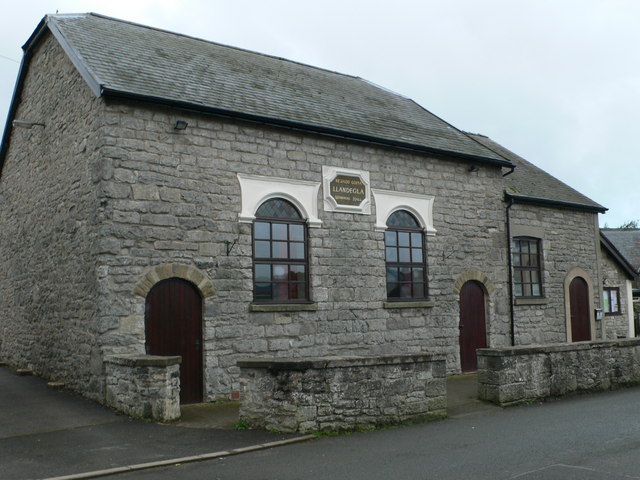 Picture of the outside of LLandegla Memorial Hall
