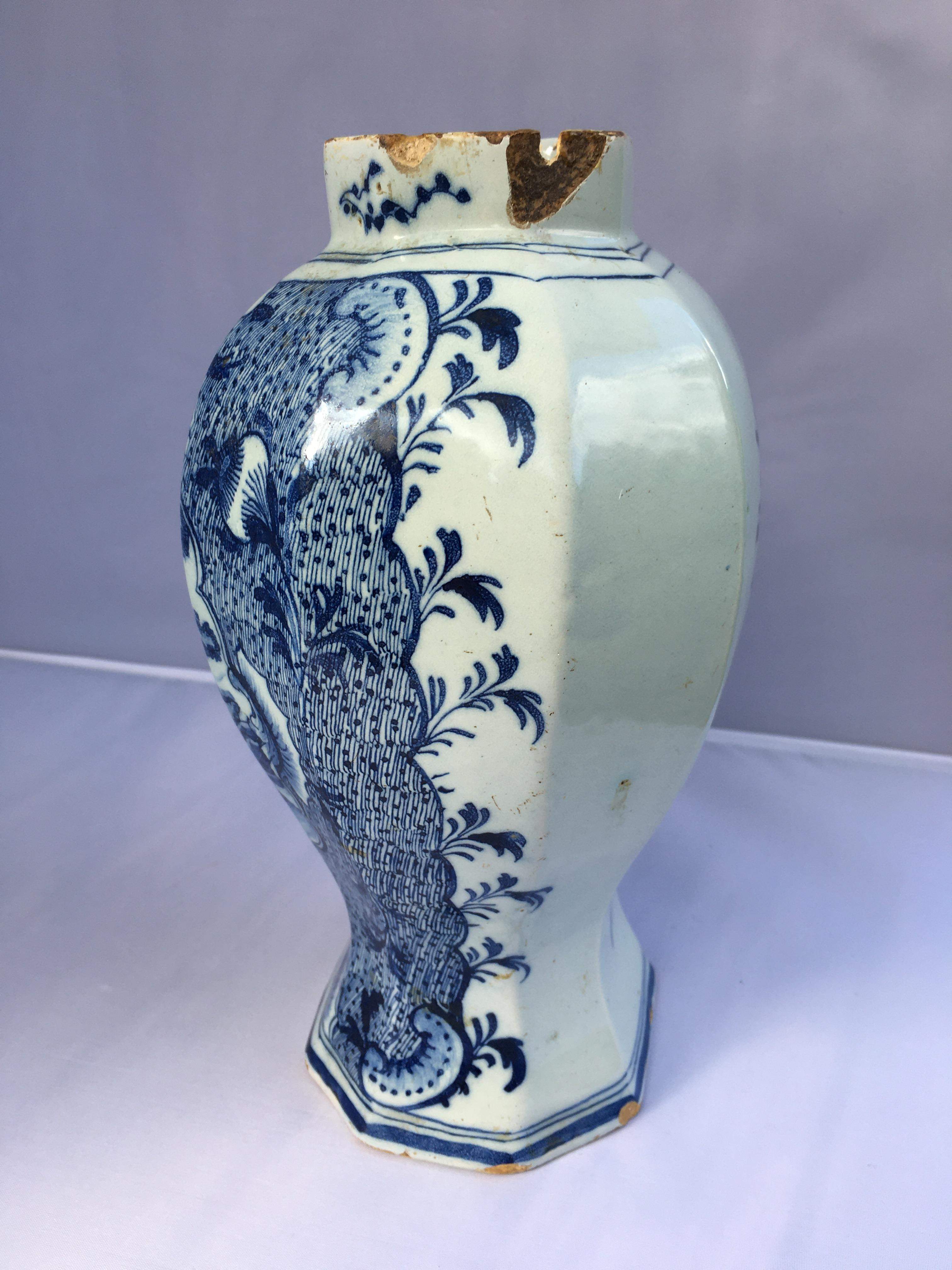 18th Century Dutch Delft 9" Vase by De Porceleyne Bijl c1770               V