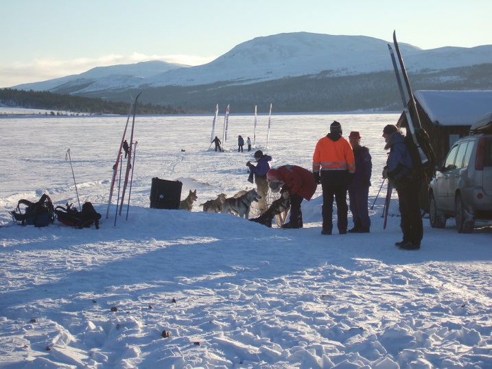 Final location, the frozen lake.. In the distance the Instructors are preparing the famous Ice dip!