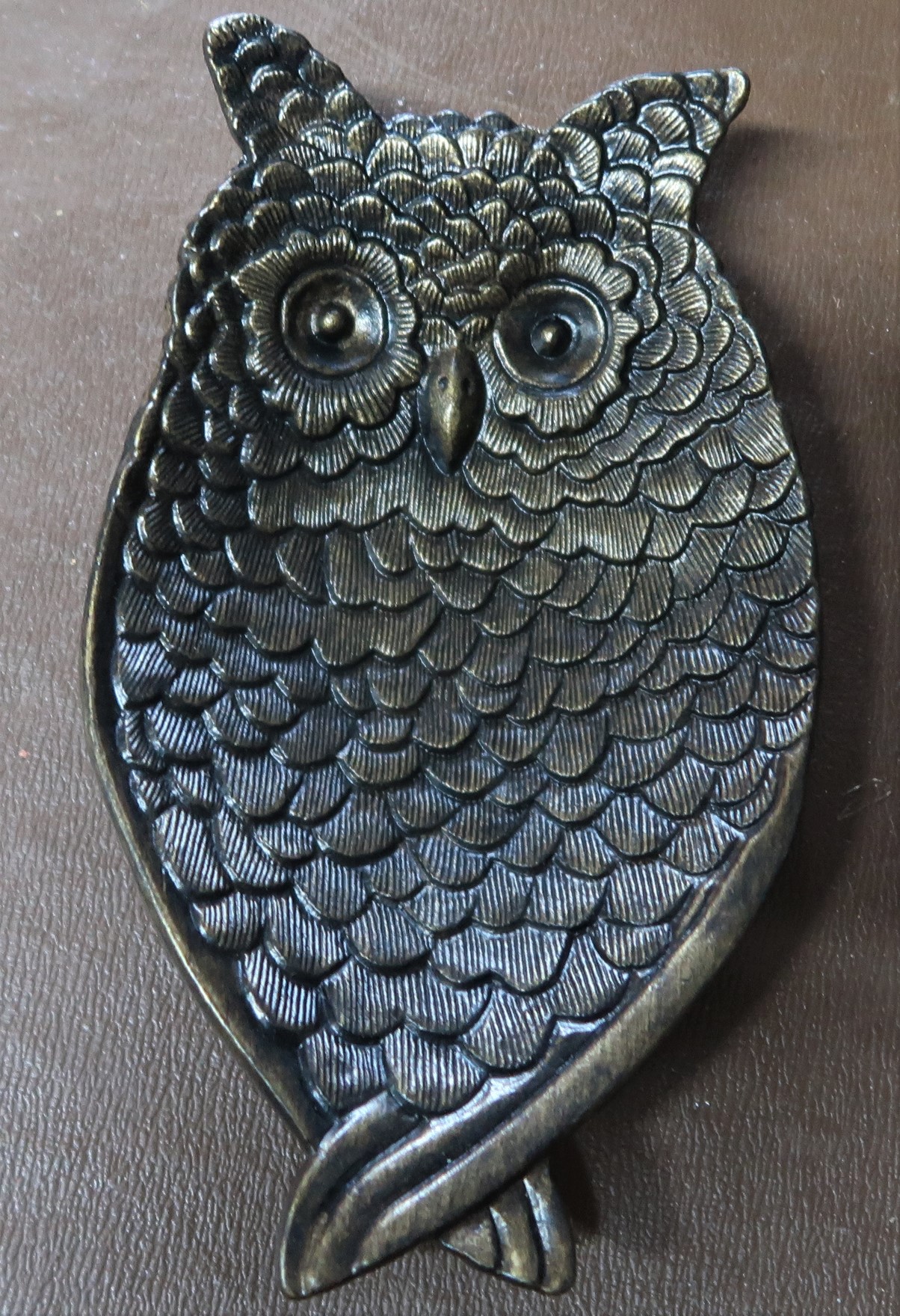 Metal owl trinket dish.