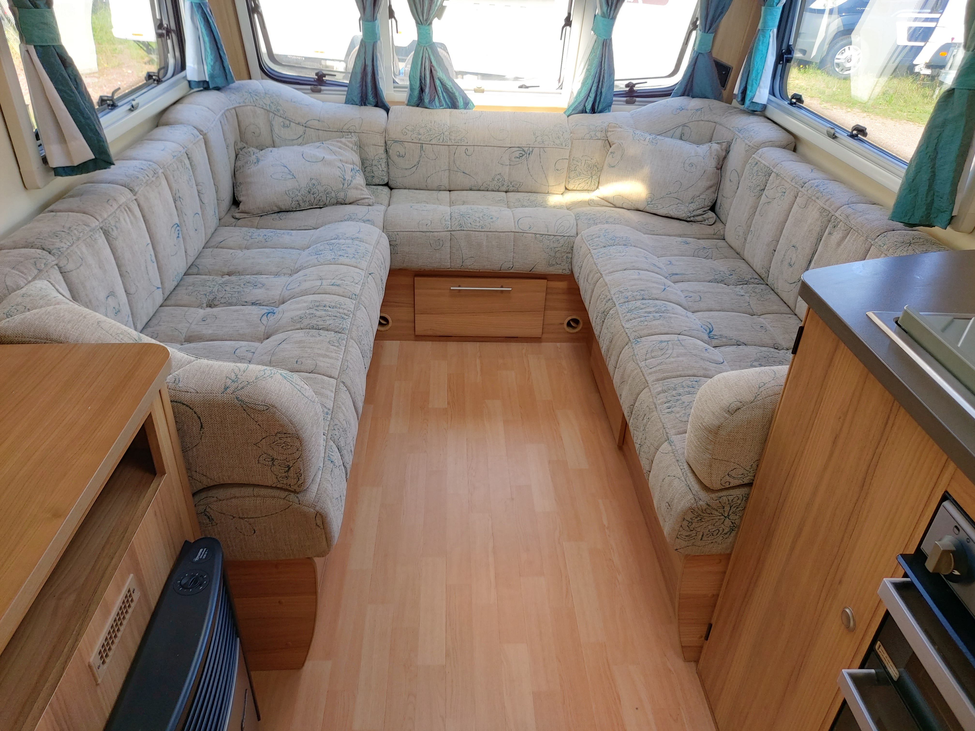 2011 Bailey Pegasus Genoa 2 Berth End Washroom Caravan