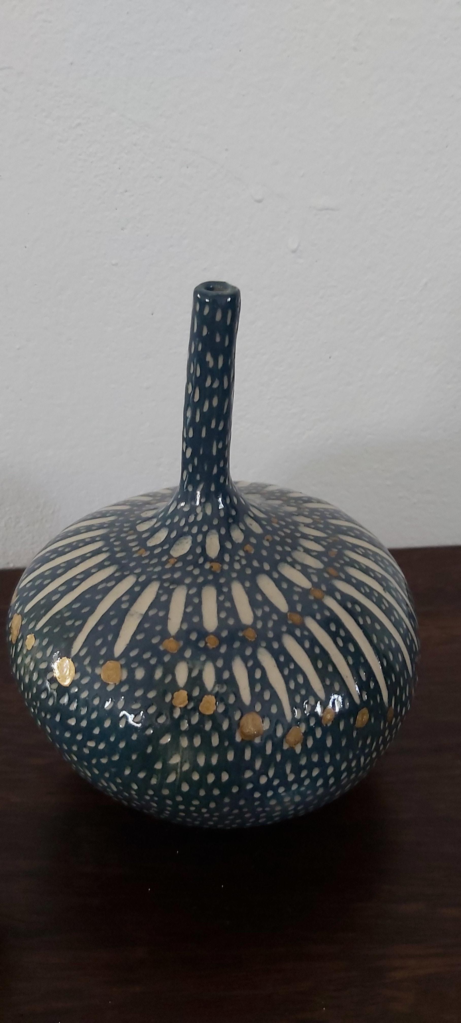 Porcelain "bottle" vase