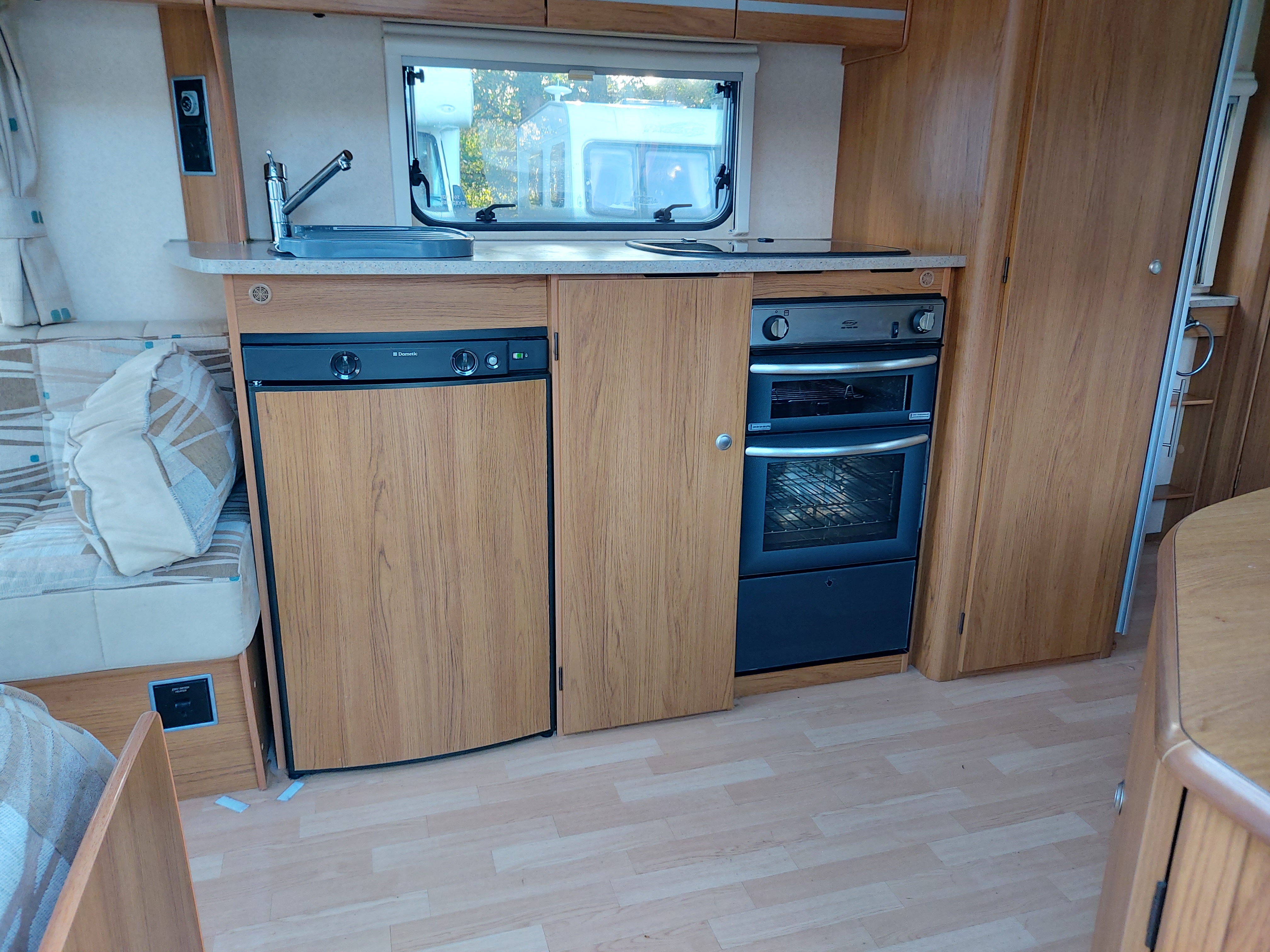 NOW SOLD 2009 Bailey Pageant Burgundy 4 Berth Fixed Bed Caravan, Motor Mover