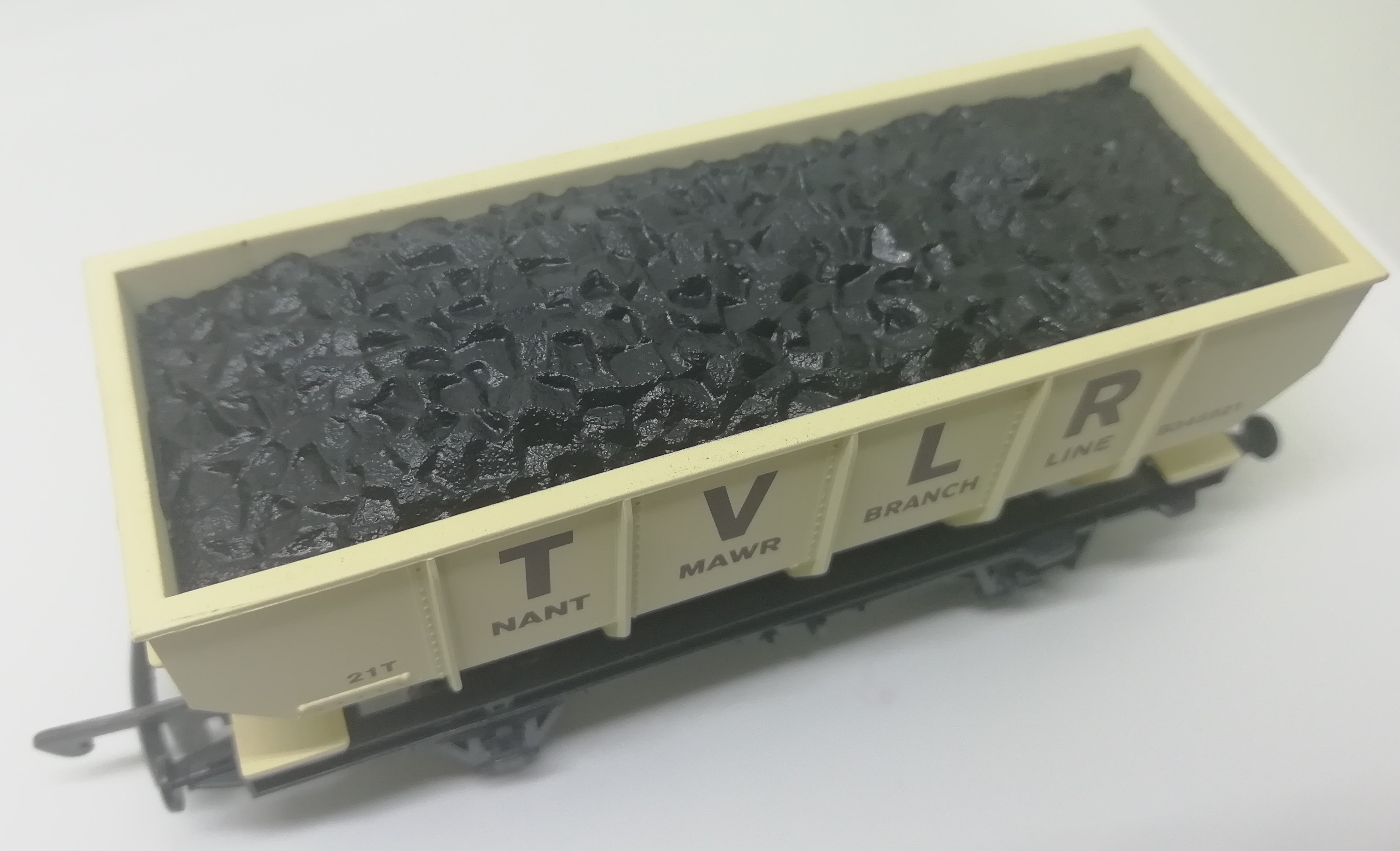 Traditional Hopper Wagon with TVLR Logo - 1:76 Scale Model / 00 Gauge