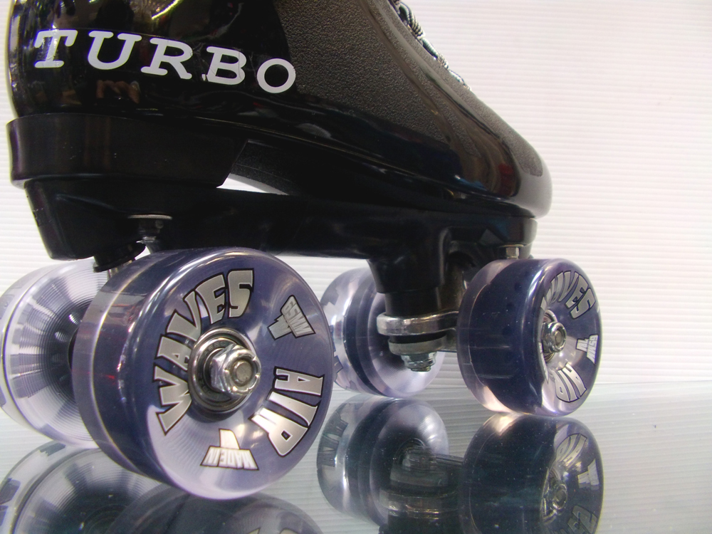 VENTRO PRO QUAD ROLLER SKATE Air Waves Clear Clear Wheels Get 10% Discount See Description