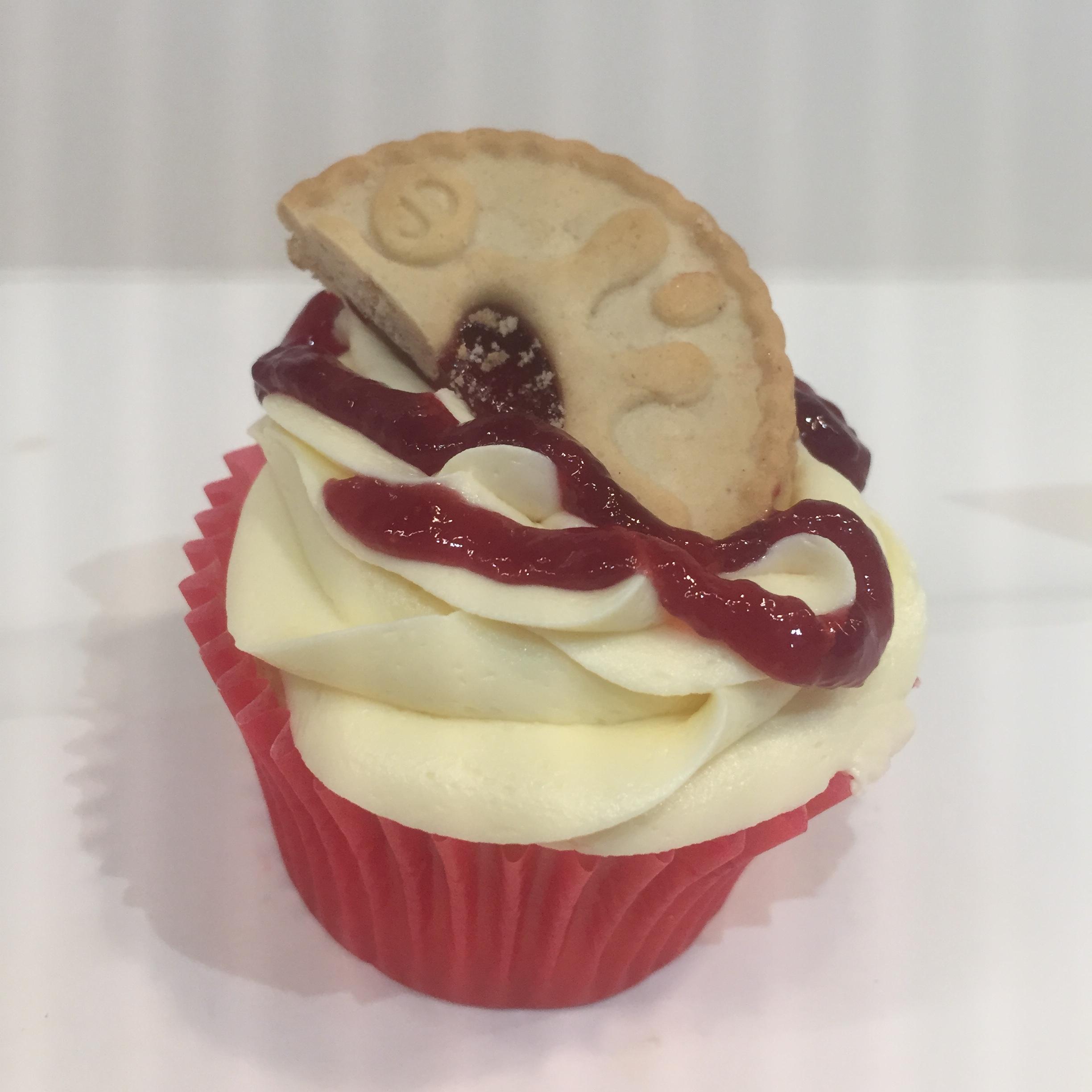 Jammy Dodger Cupcake