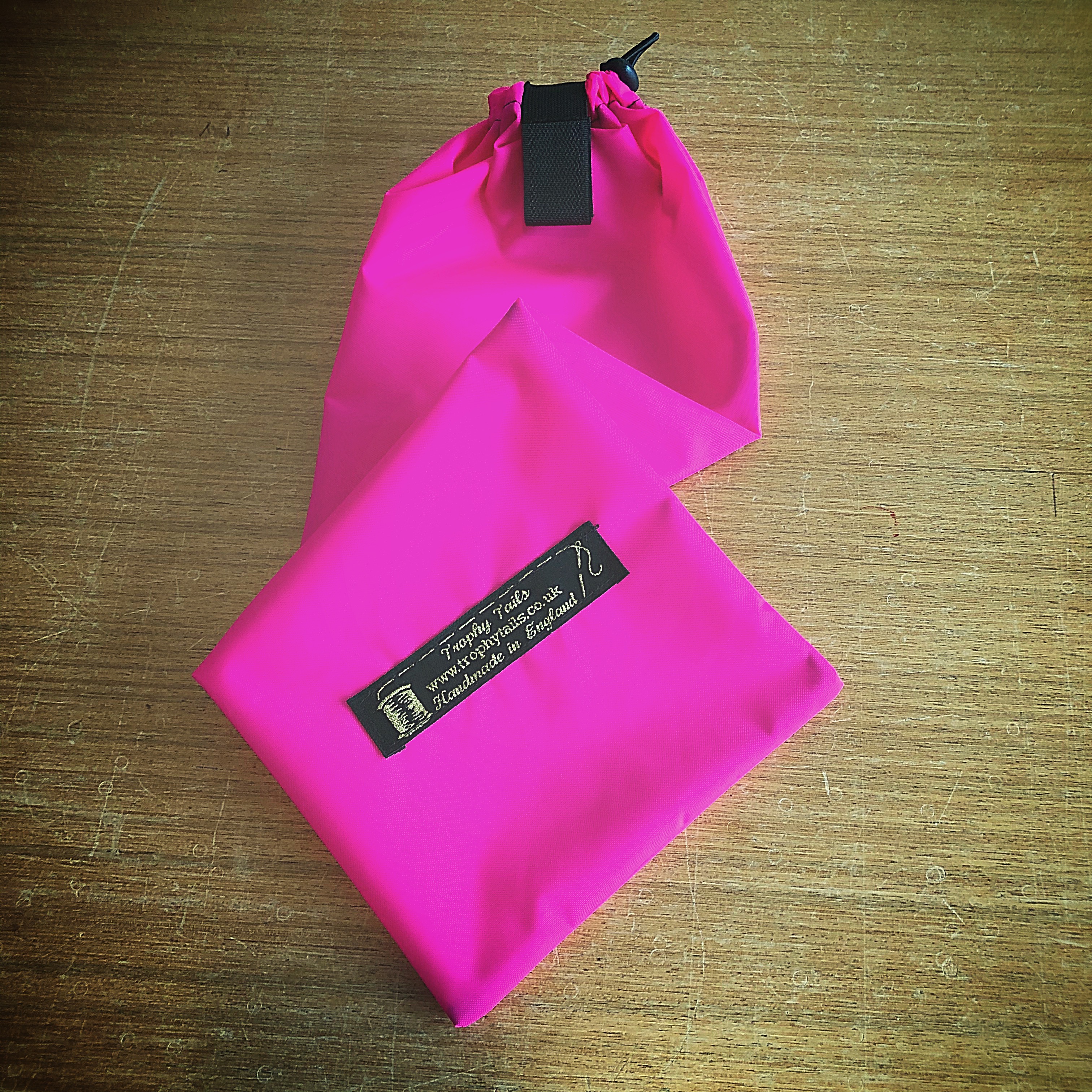Heavy duty waterproof tail bag - Fluorescent Pink