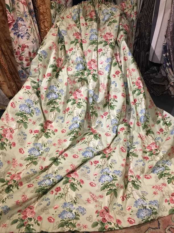 Divinely Vintage-Home to fabulous preloved curtains