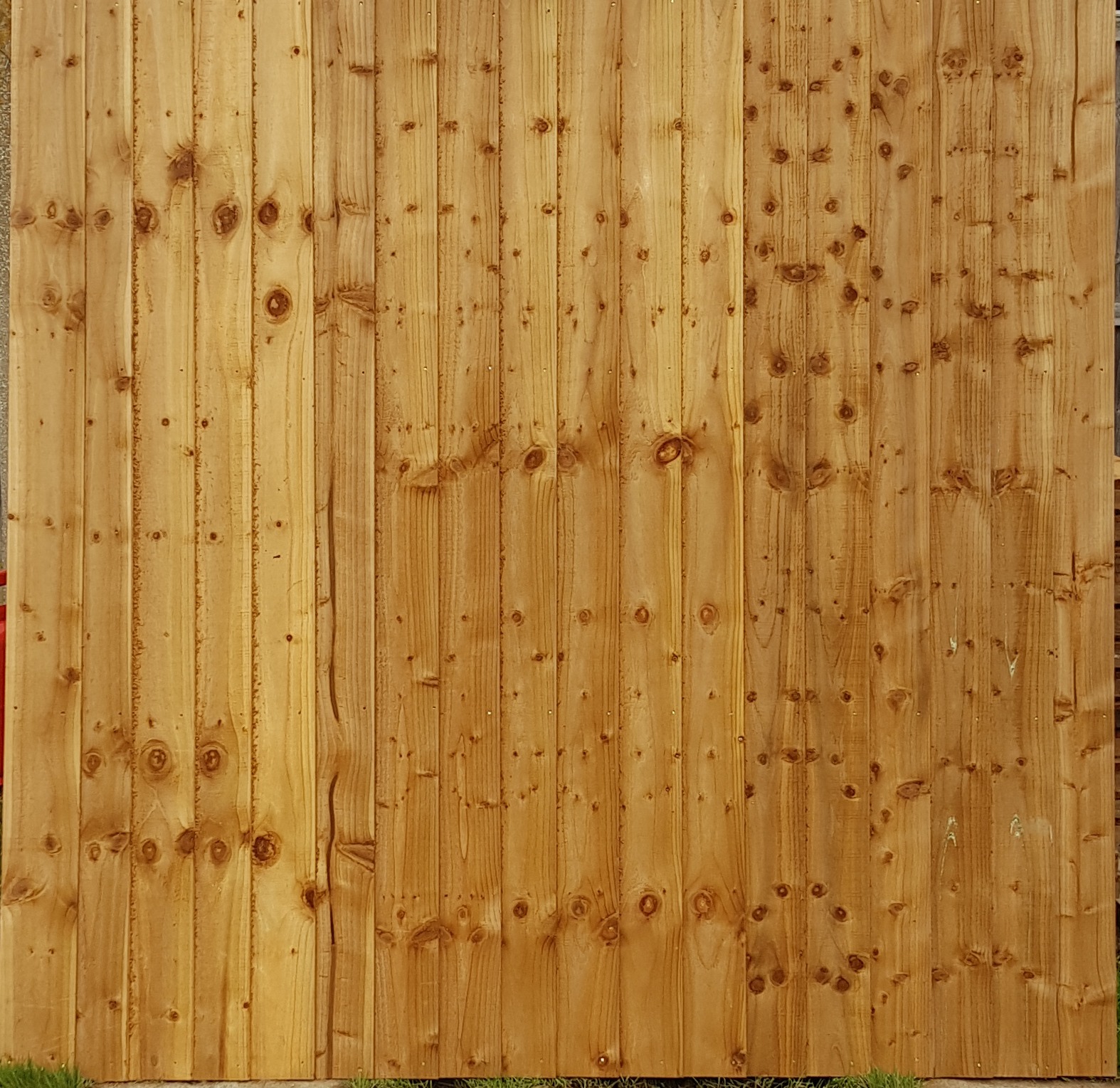 standard fence panel not weather capped